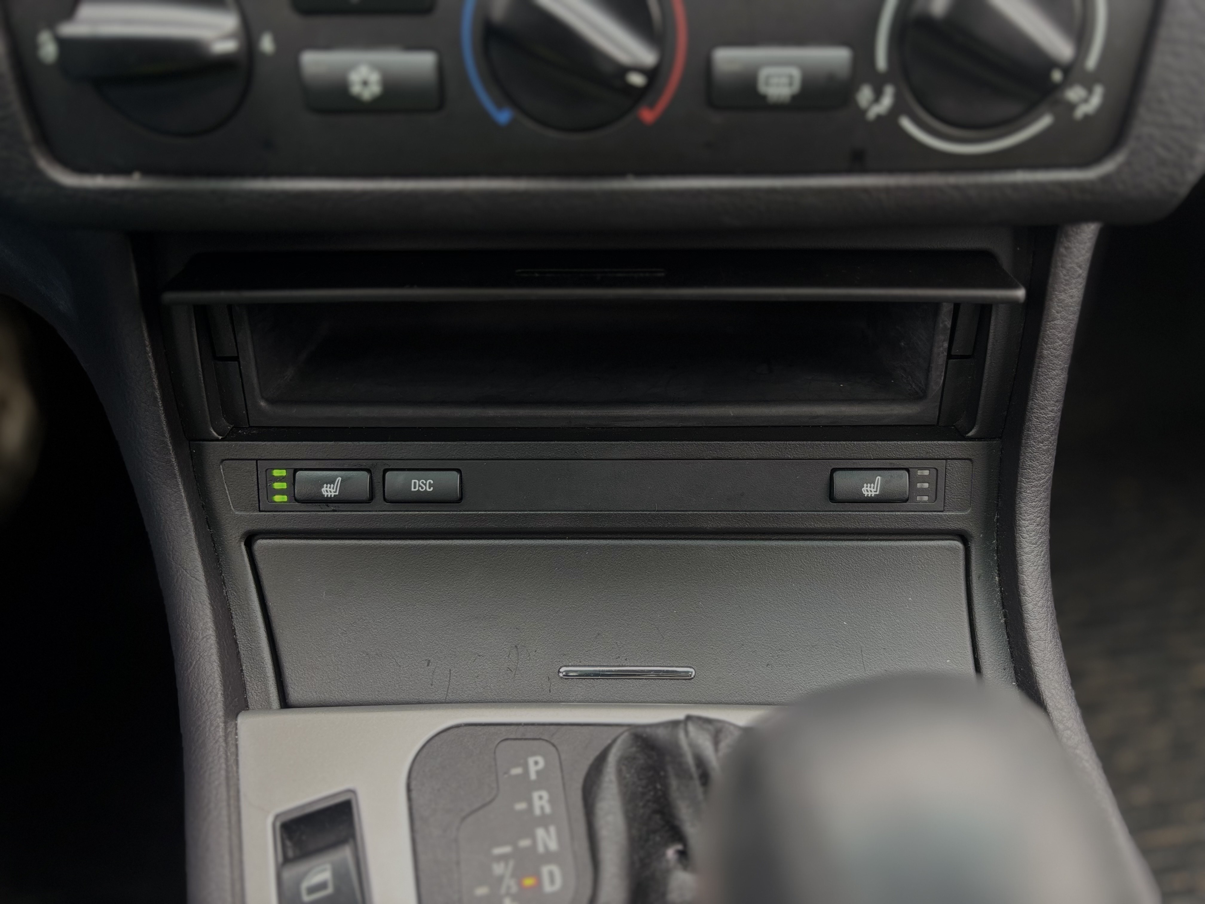 /canwestautoinc/2004-BMW-3Series-3475538335158137.jpg