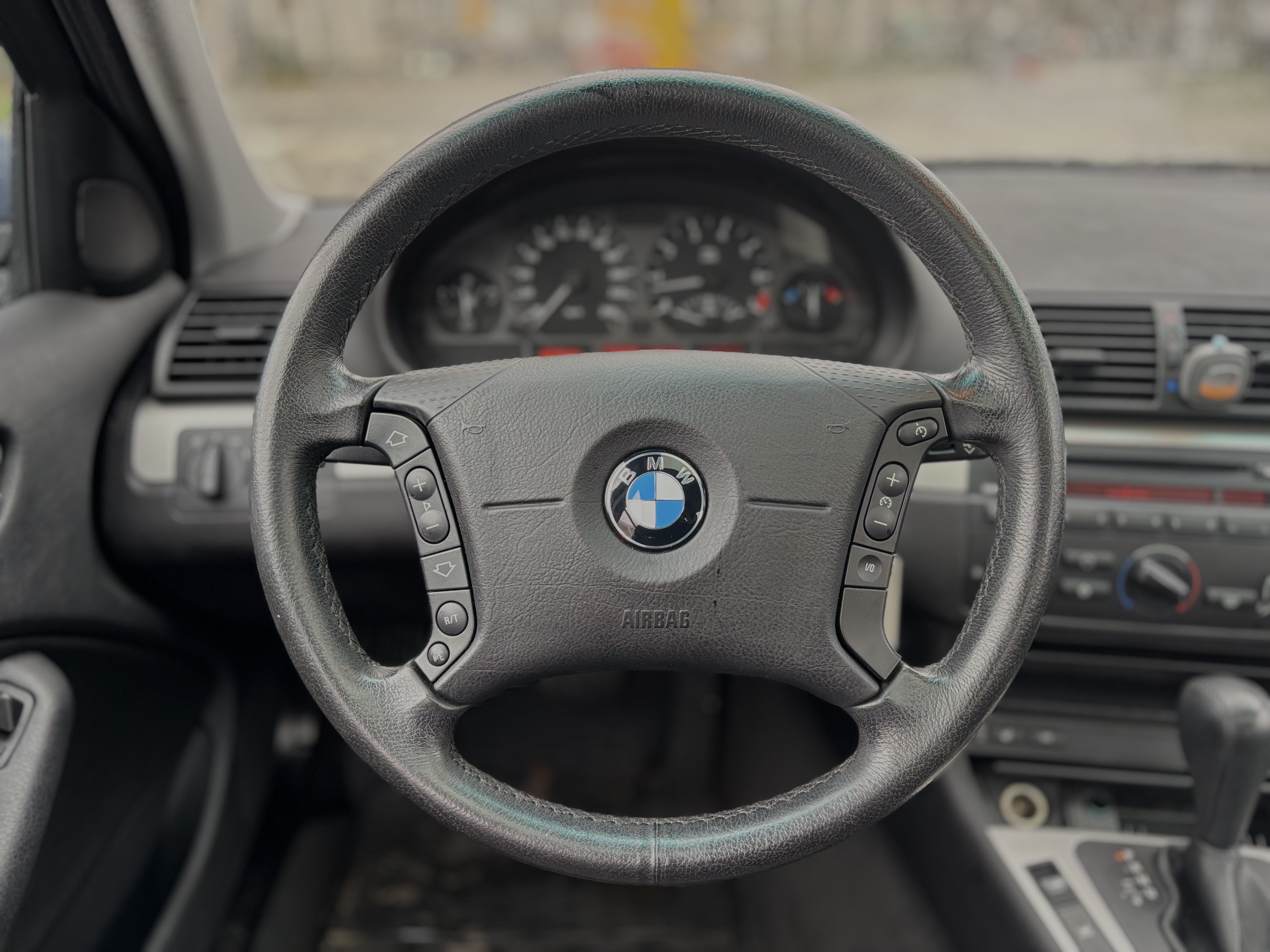 /canwestautoinc/2004-BMW-3Series-5223418553208143.jpg