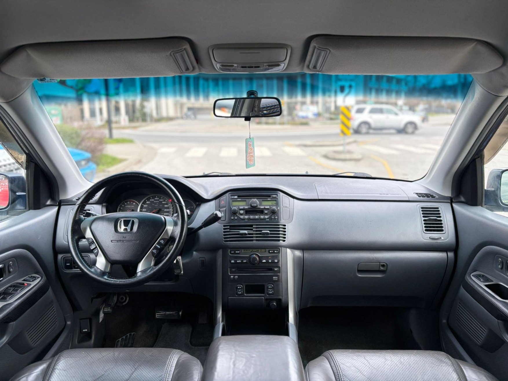 /canwestautoinc/2004-Honda-Pilot-24378035307821433.jpg
