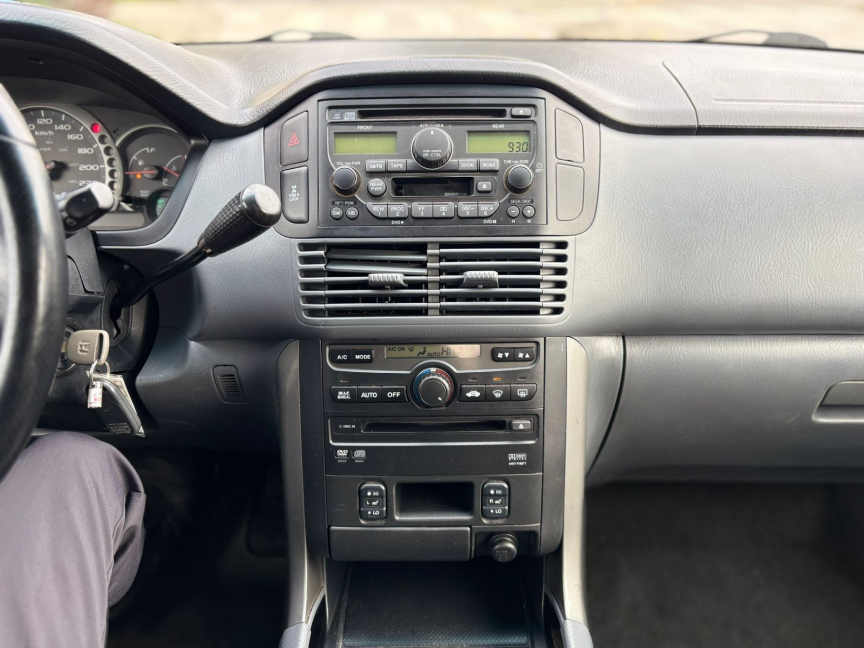 /canwestautoinc/2004-Honda-Pilot-296567235058524.jpg