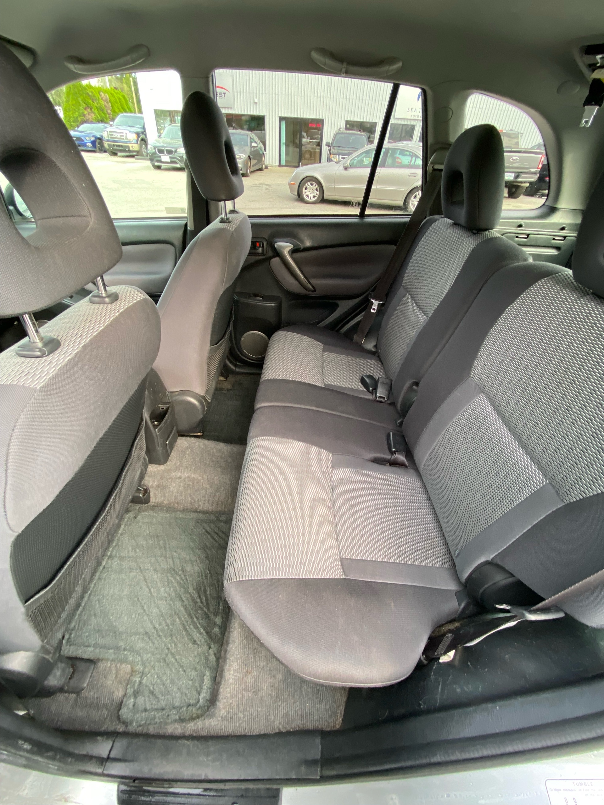 /canwestautoinc/2004-Toyota-RAV4-8127665685422065.jpg