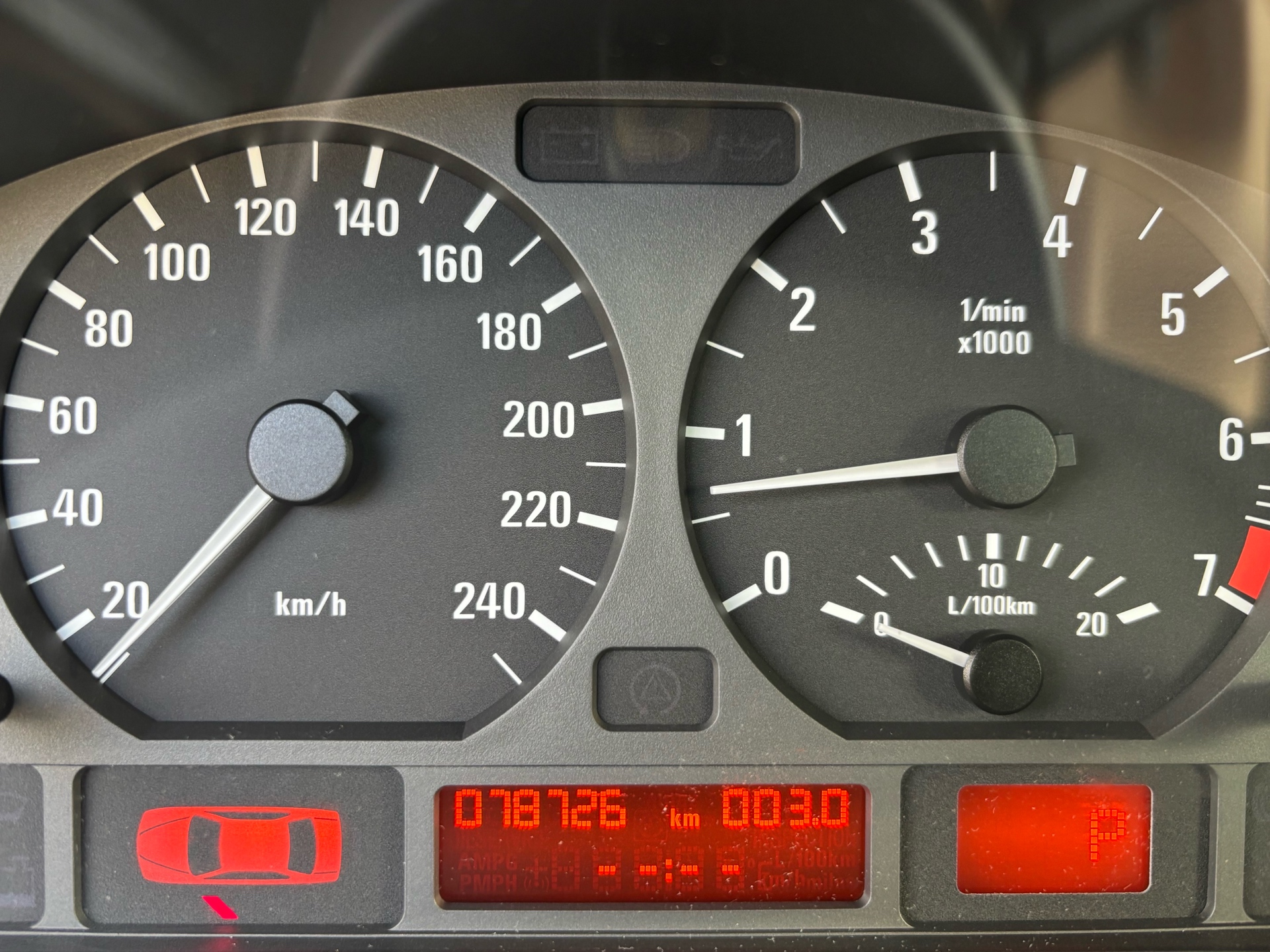 /canwestautoinc/2005-BMW-3Series-6690830485871495.jpg