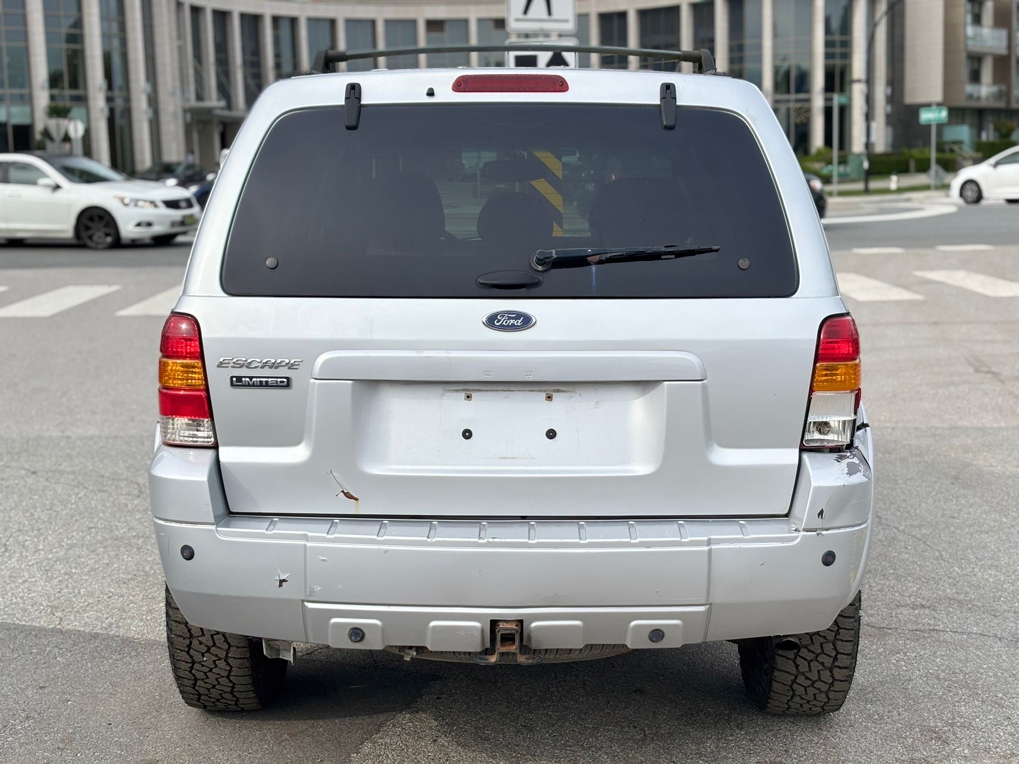 /canwestautoinc/2005-Ford-Escape-07337093877071332.jpg