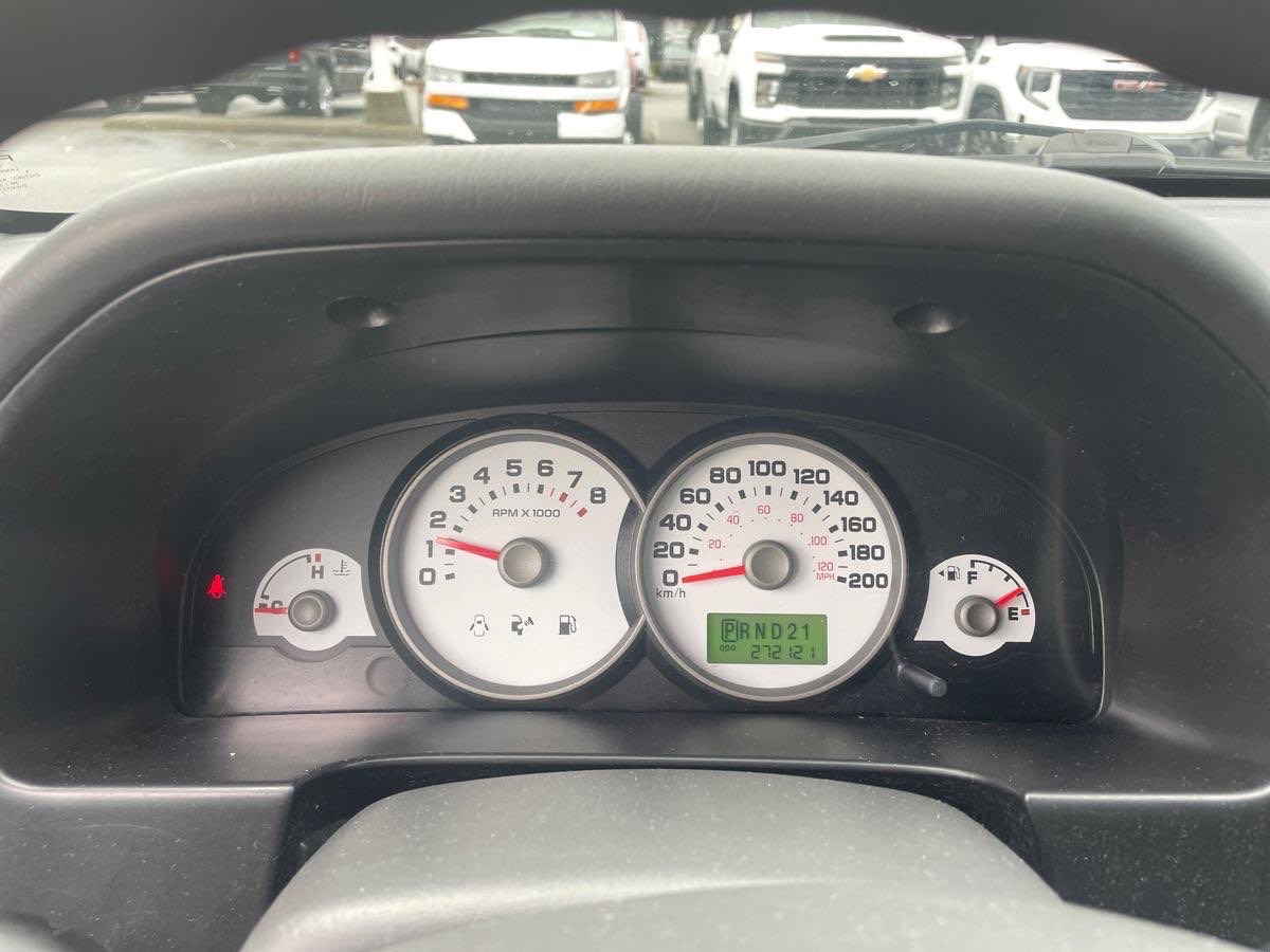 /canwestautoinc/2005-Ford-Escape-20847088799008406.jpg