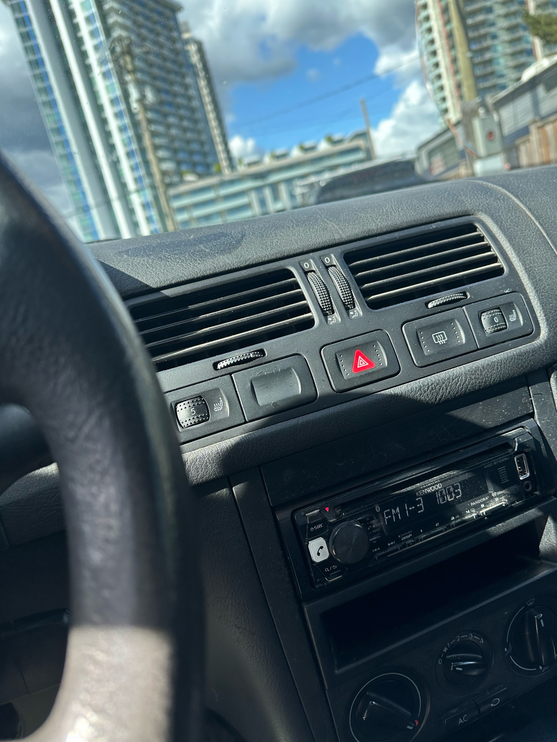 /canwestautoinc/2005-Volkswagen-Jetta-3598275666360671.jpg