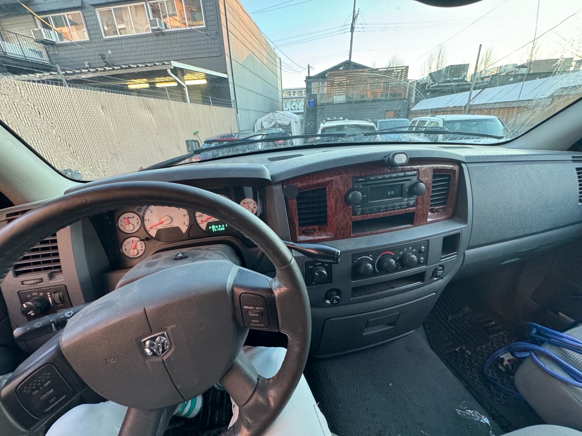 /canwestautoinc/2006-Dodge-Ram1500-9977433635444484.jpg