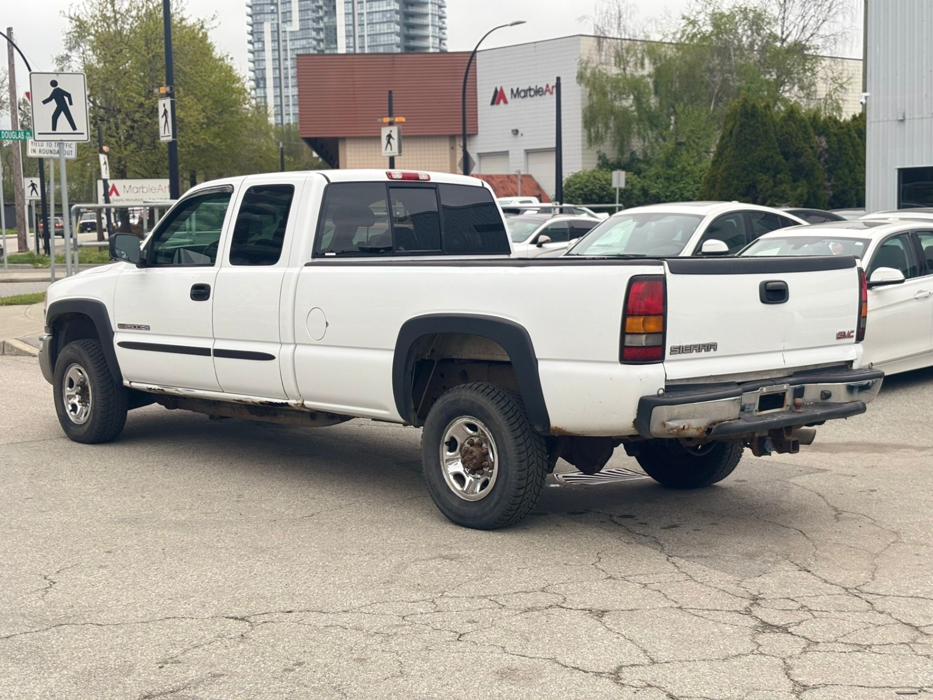 /canwestautoinc/2006-GMC-Sierra2500HD-6613106867817768.jpg