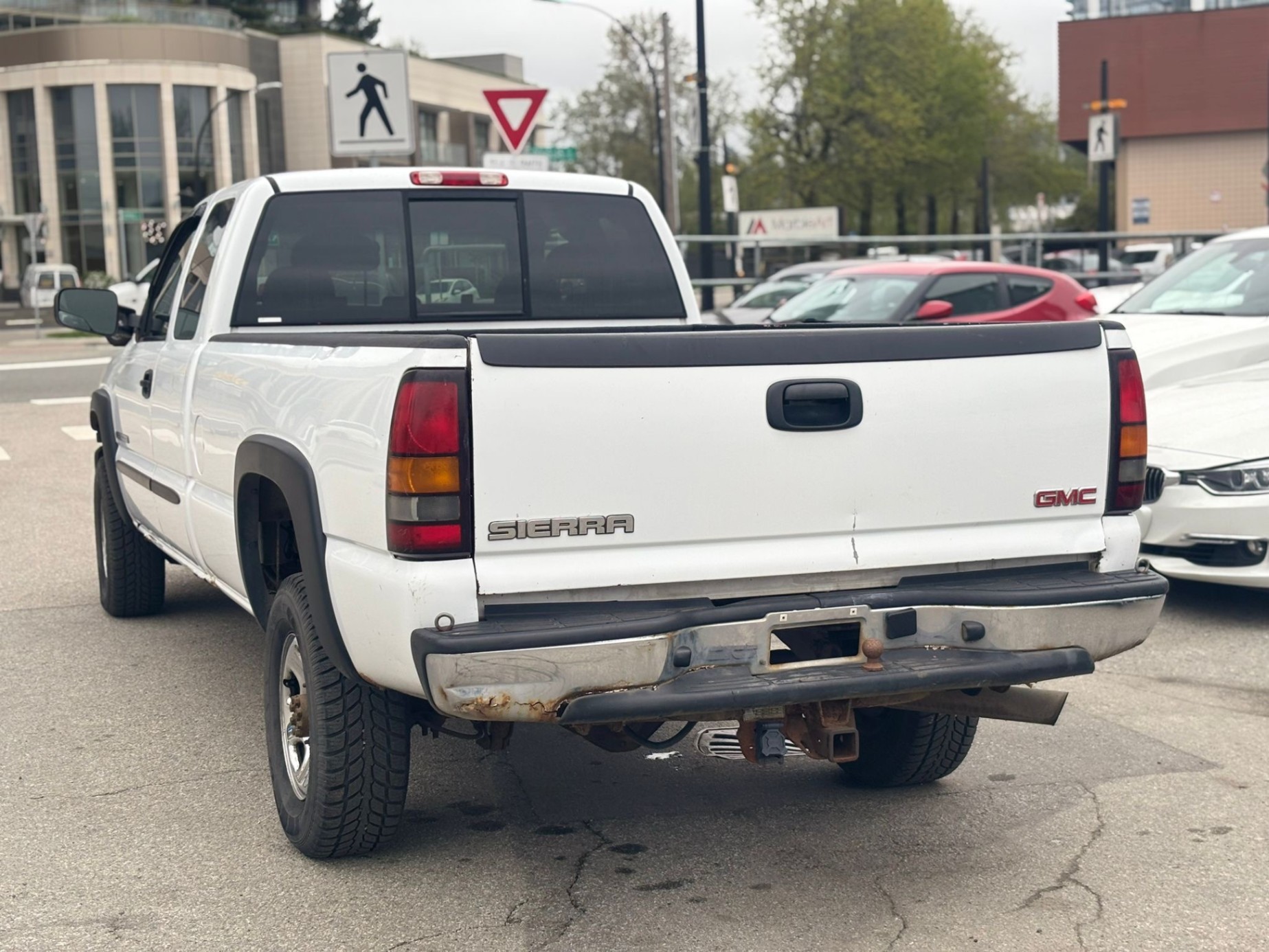 /canwestautoinc/2006-GMC-Sierra2500HD-7448970105907484.jpg
