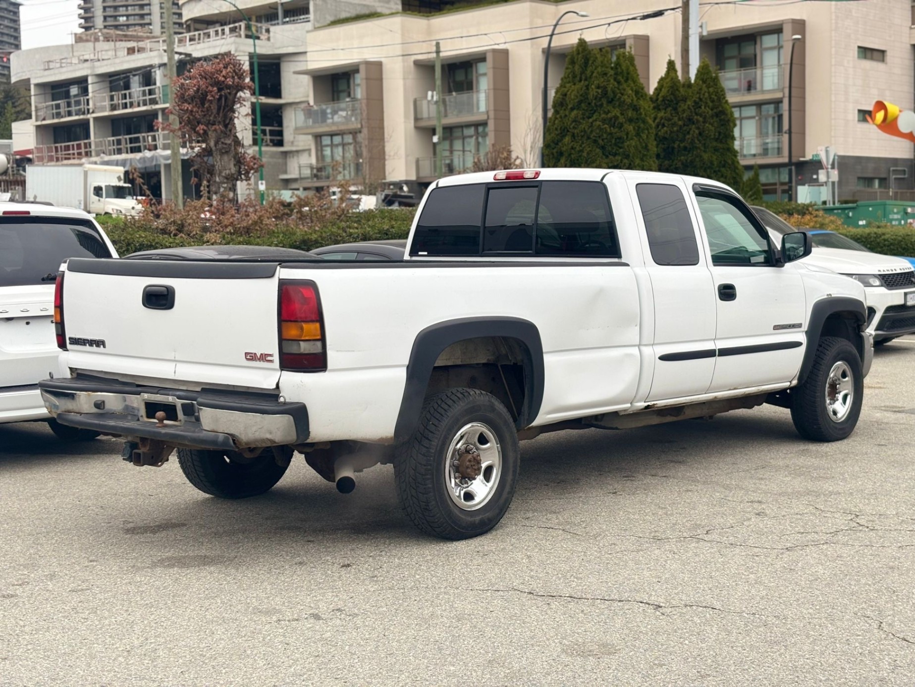 /canwestautoinc/2006-GMC-Sierra2500HD-7644960460937555.jpg