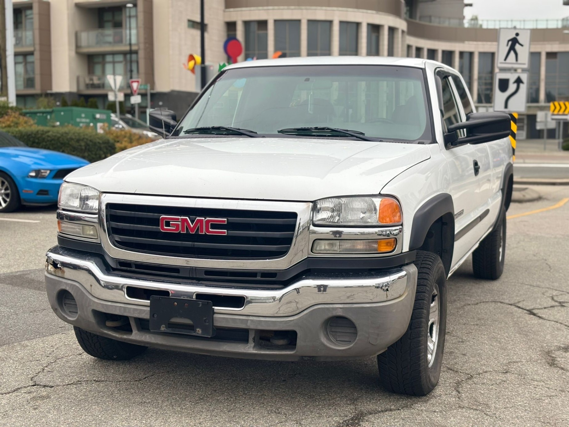 /canwestautoinc/2006-GMC-Sierra2500HD-946169378796621.jpg
