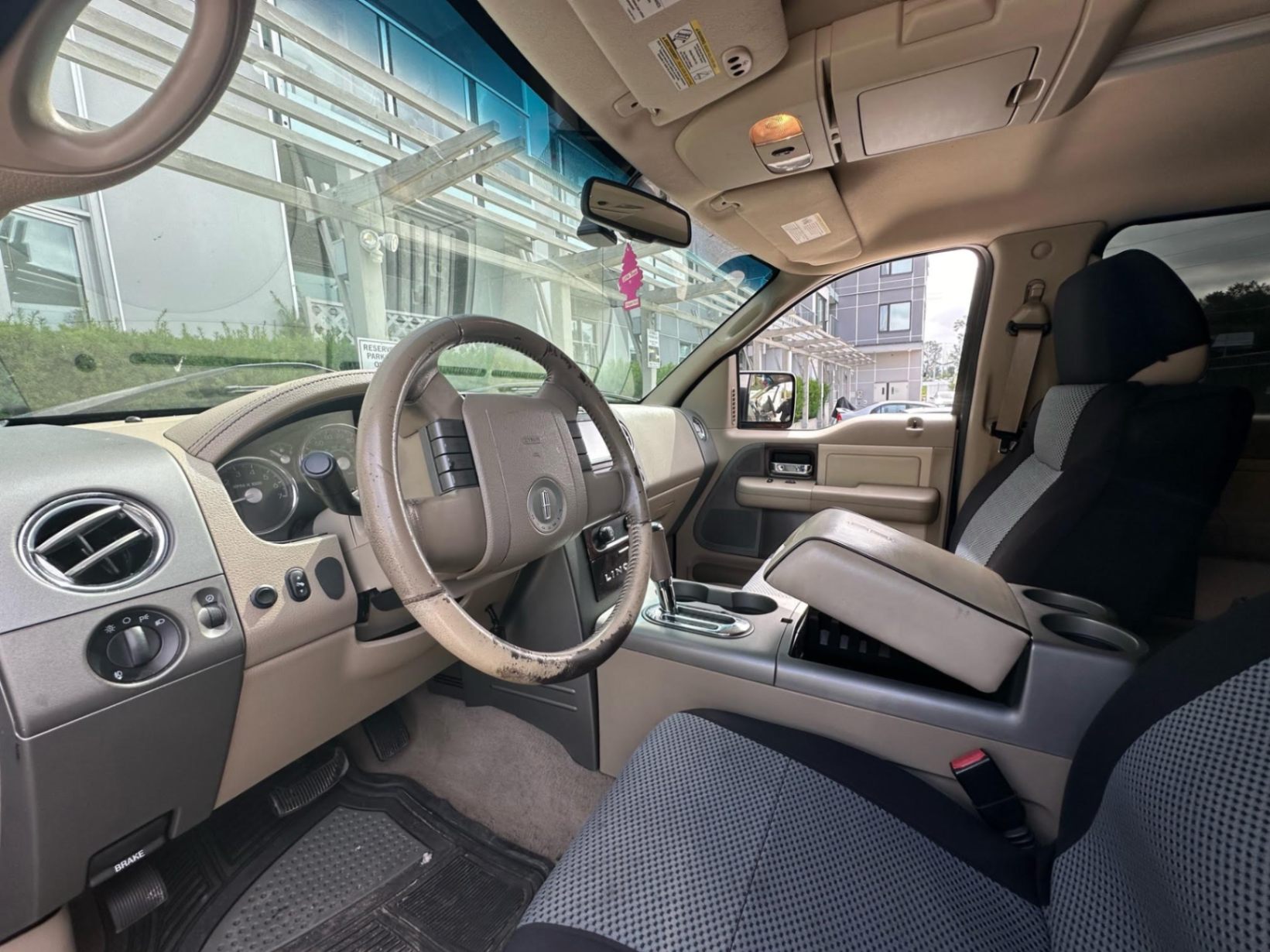/canwestautoinc/2006-Lincoln-MarkLT-7248658380909463.jpg