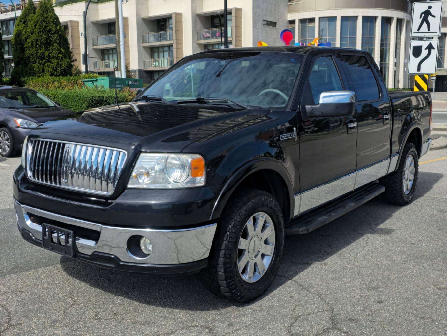 /canwestautoinc/2006-Lincoln-MarkLT-8556824946257351.jpg