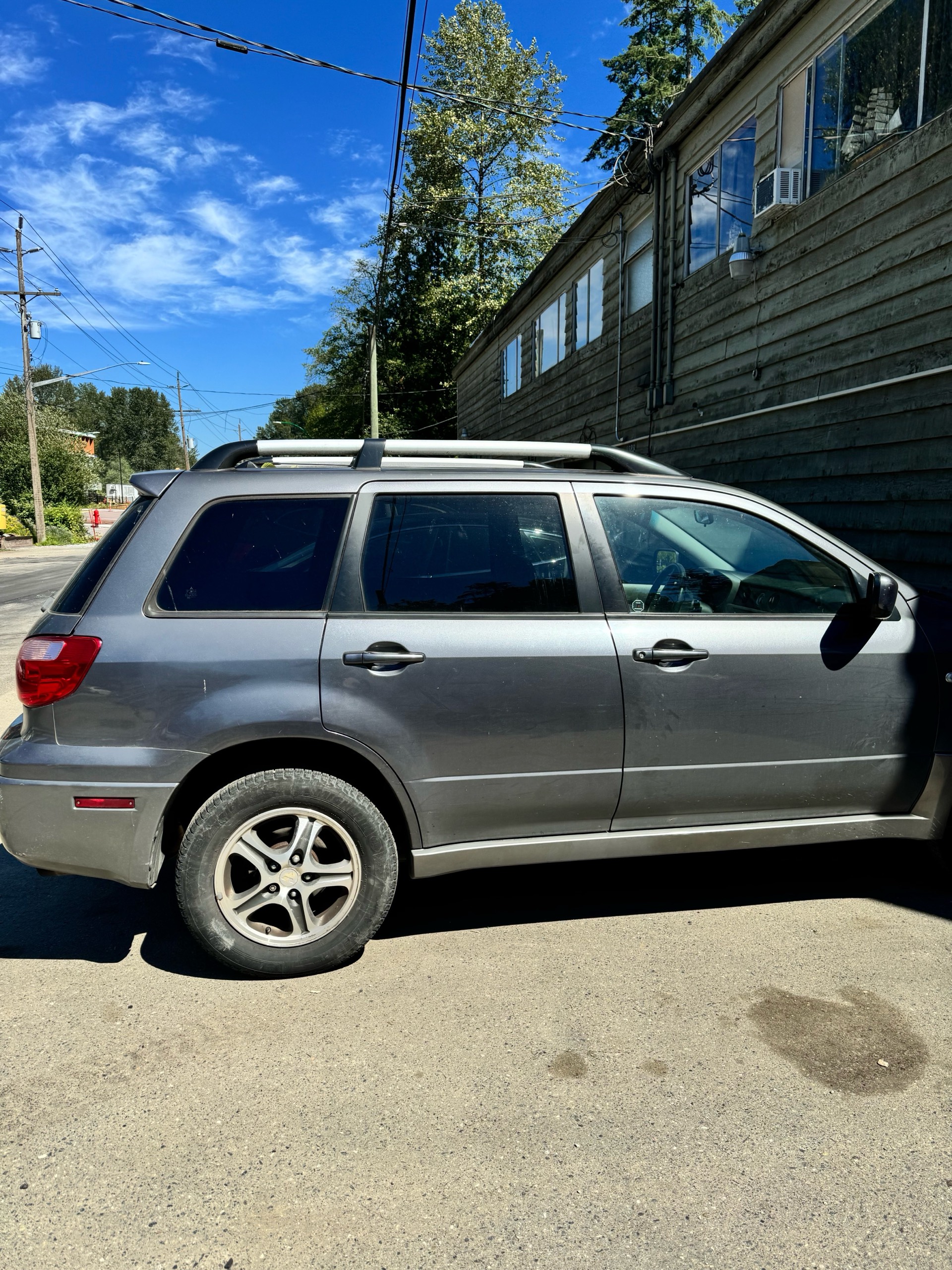 /canwestautoinc/2006-Mitsubishi-Outlander-2212765399565011.jpg