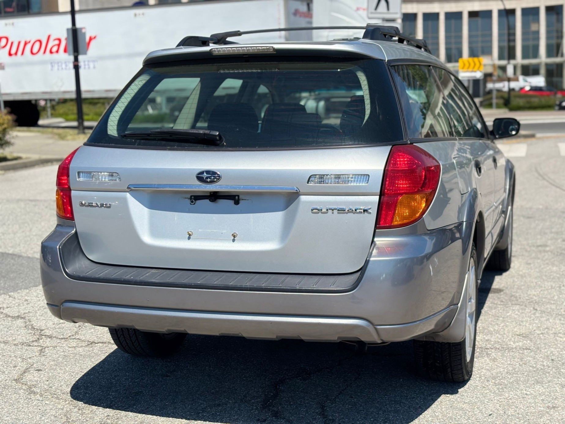 /canwestautoinc/2006-Subaru-Legacy-5692424243711423.jpg