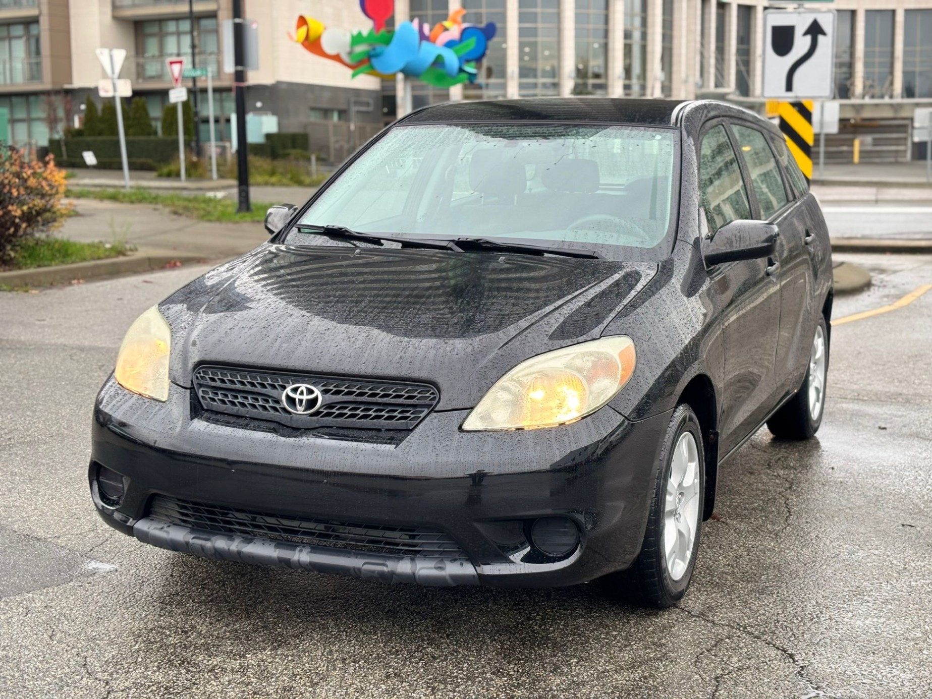 /canwestautoinc/2006-Toyota-Matrix-8882157193948372.jpg