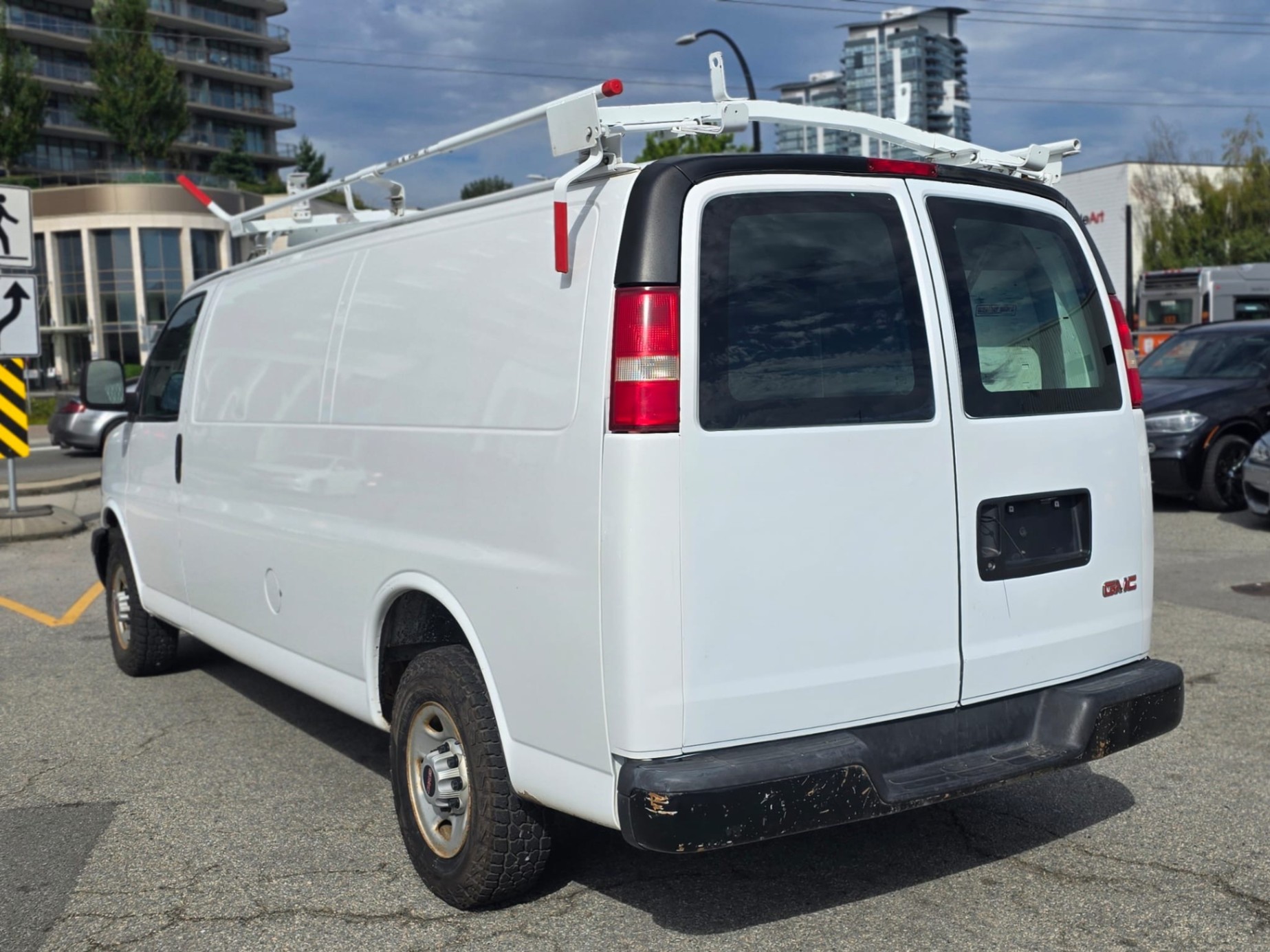 /canwestautoinc/2007-GMC-Savana-5684363304234596.jpg