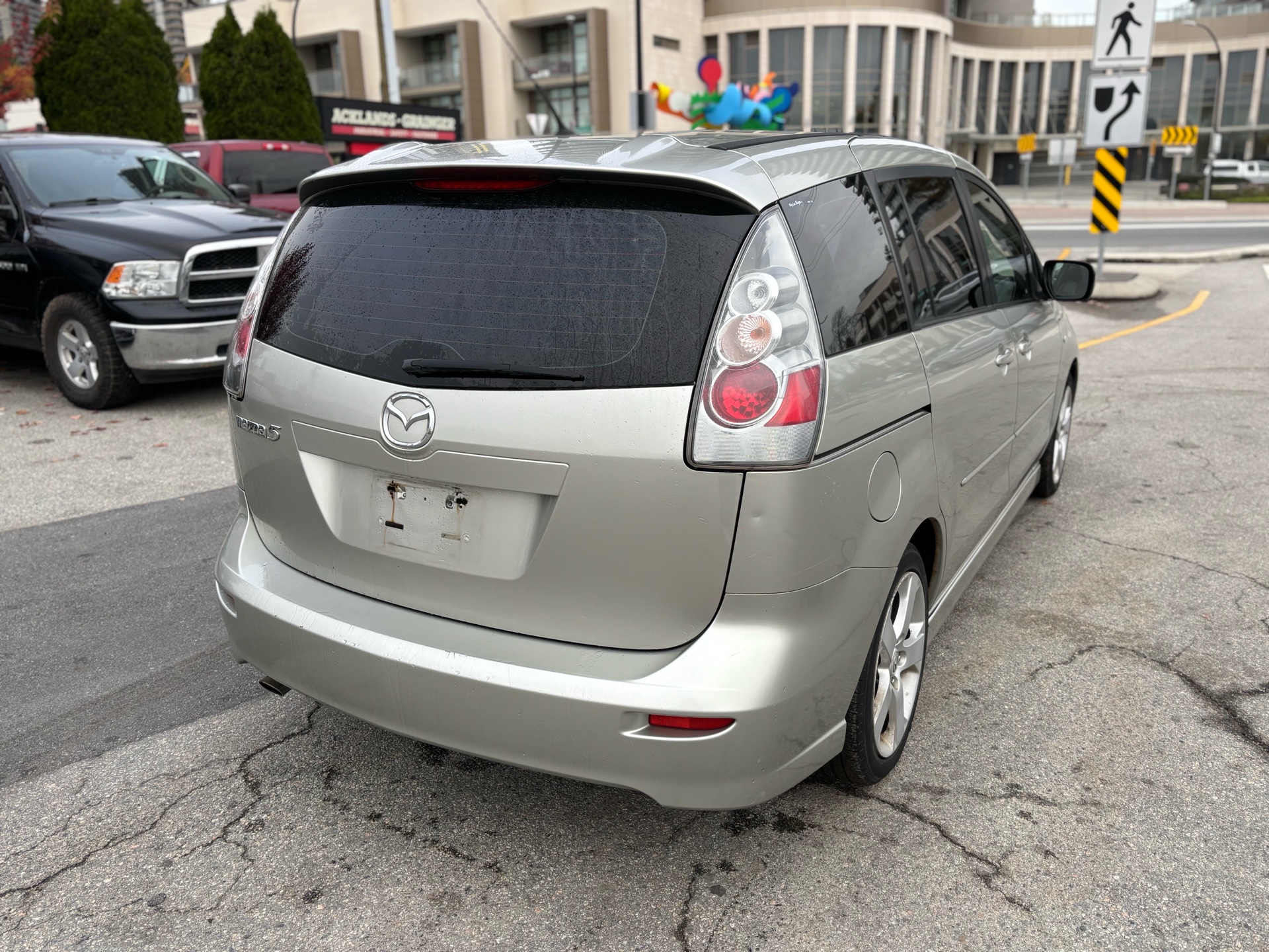 /canwestautoinc/2007-Mazda-Mazda5-20098503485528219.jpg