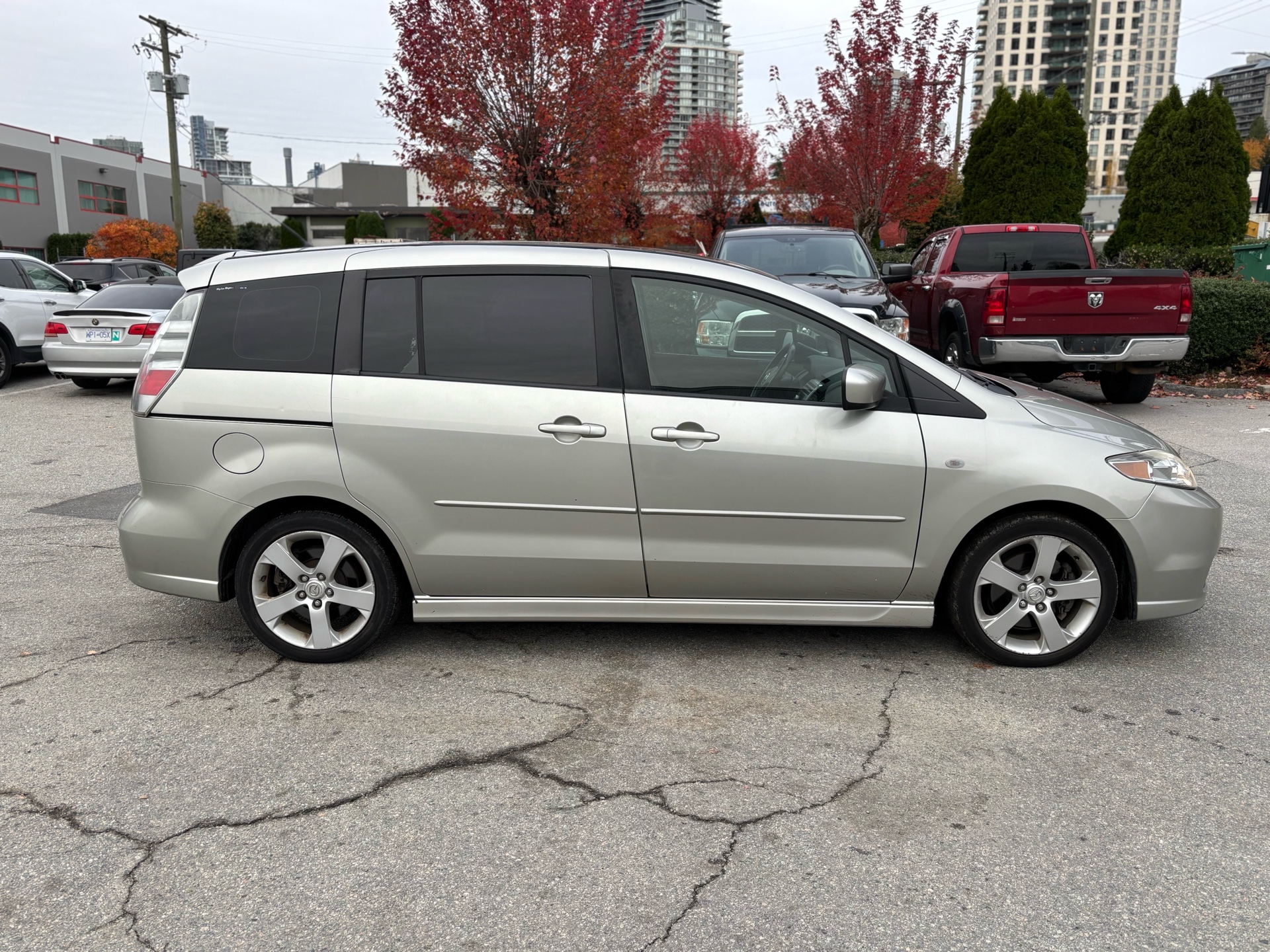 /canwestautoinc/2007-Mazda-Mazda5-30925249610085204.jpg