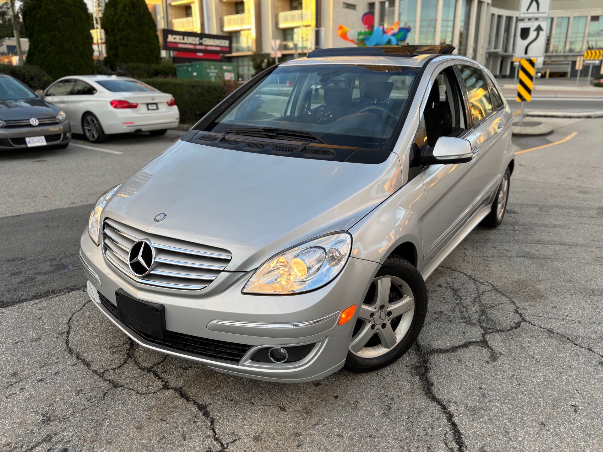 /canwestautoinc/2007-Mercedes-Benz-B-Class-5652763702086876.jpg