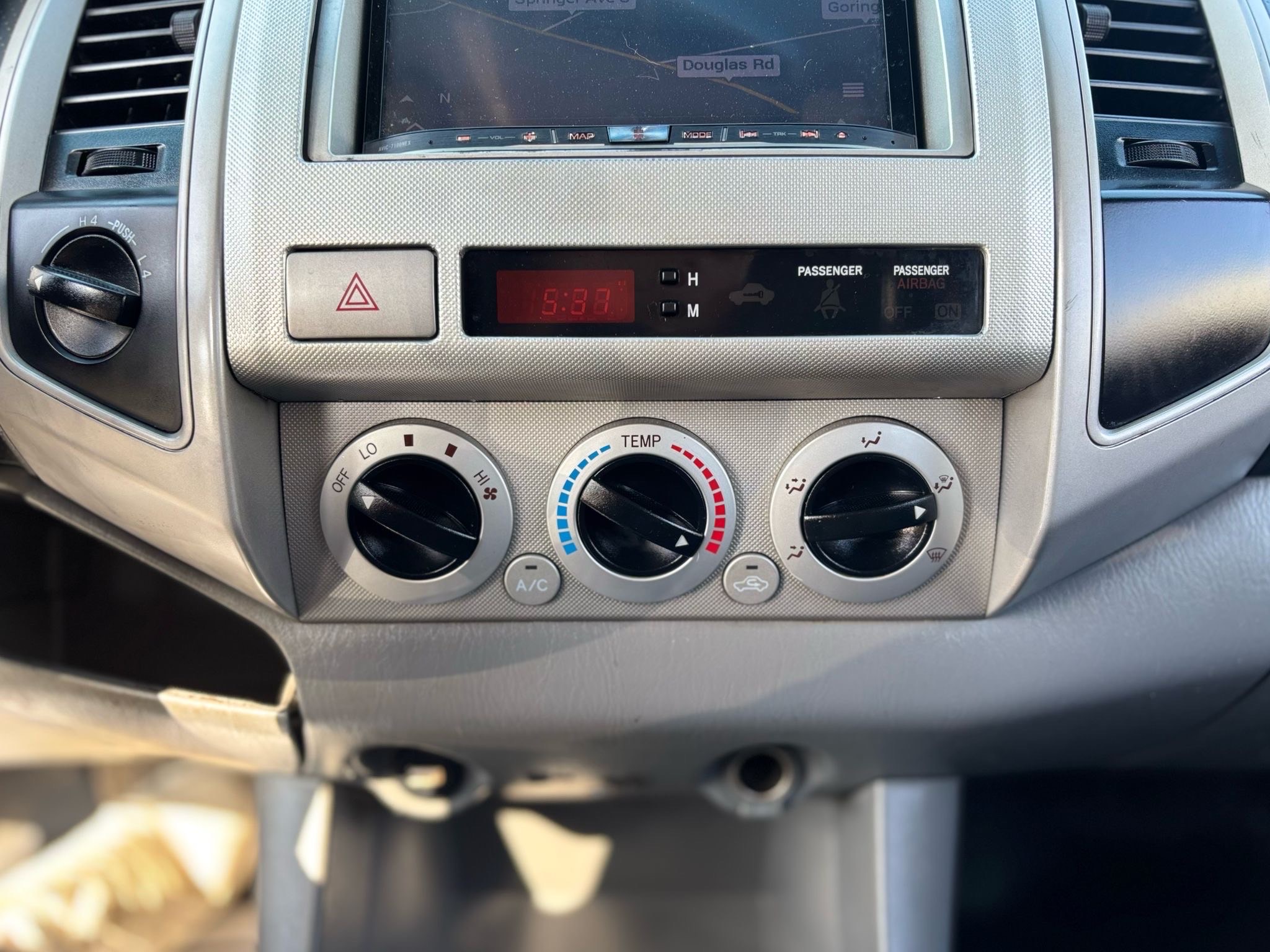 /canwestautoinc/2007-Toyota-Tacoma-10727854690360172.jpg