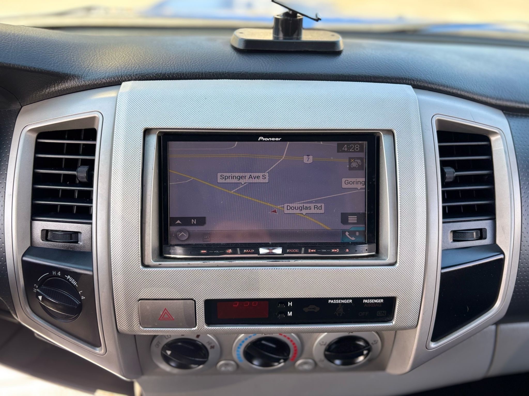 /canwestautoinc/2007-Toyota-Tacoma-8859374156522912.jpg