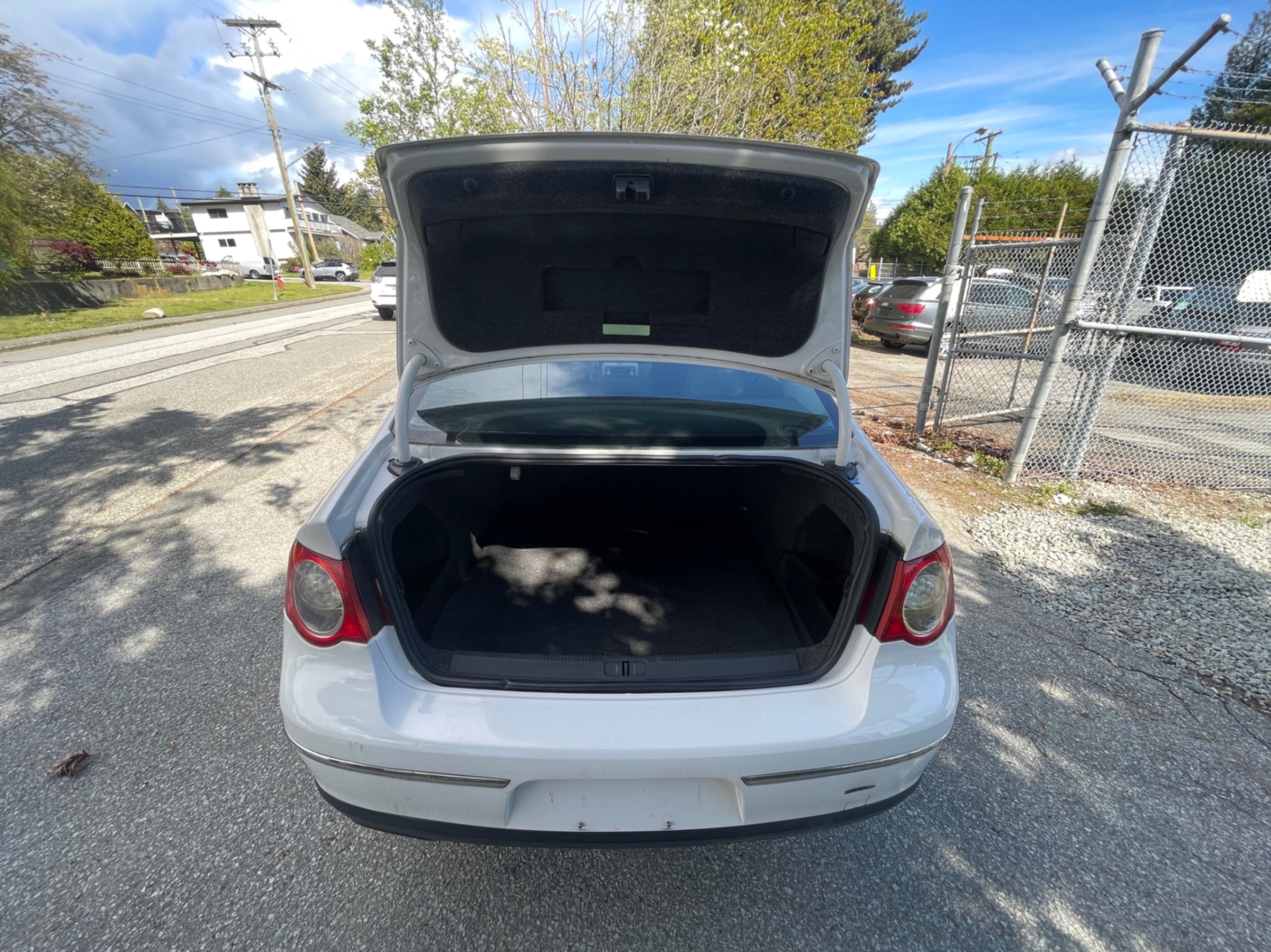 /canwestautoinc/2007-Volkswagen-Passat-1936124914537949.jpg