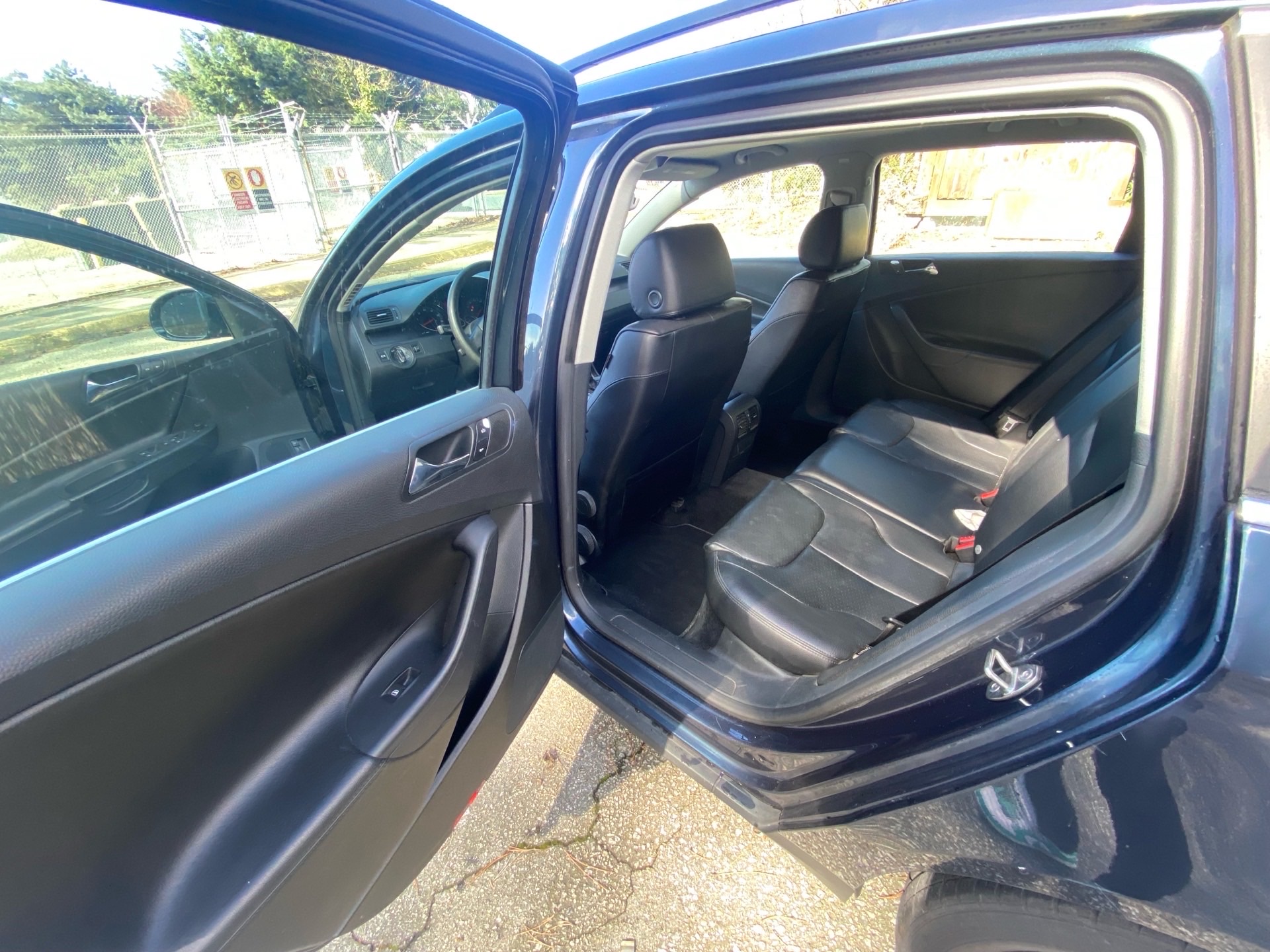 /canwestautoinc/2007-Volkswagen-PassatWagon-36580049985832974.jpg