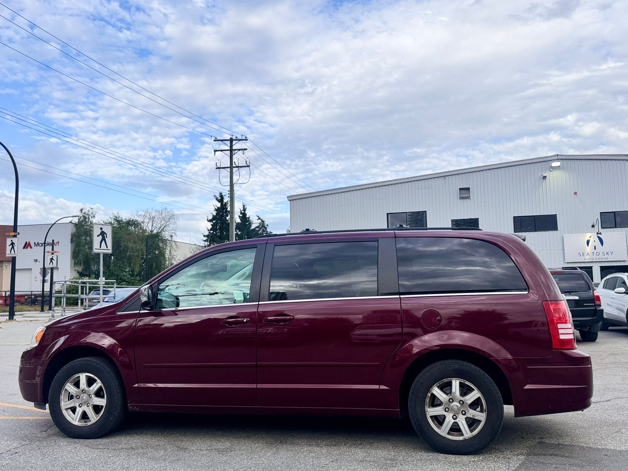 /canwestautoinc/2008-Chrysler-Town&-36101441433271186.jpg