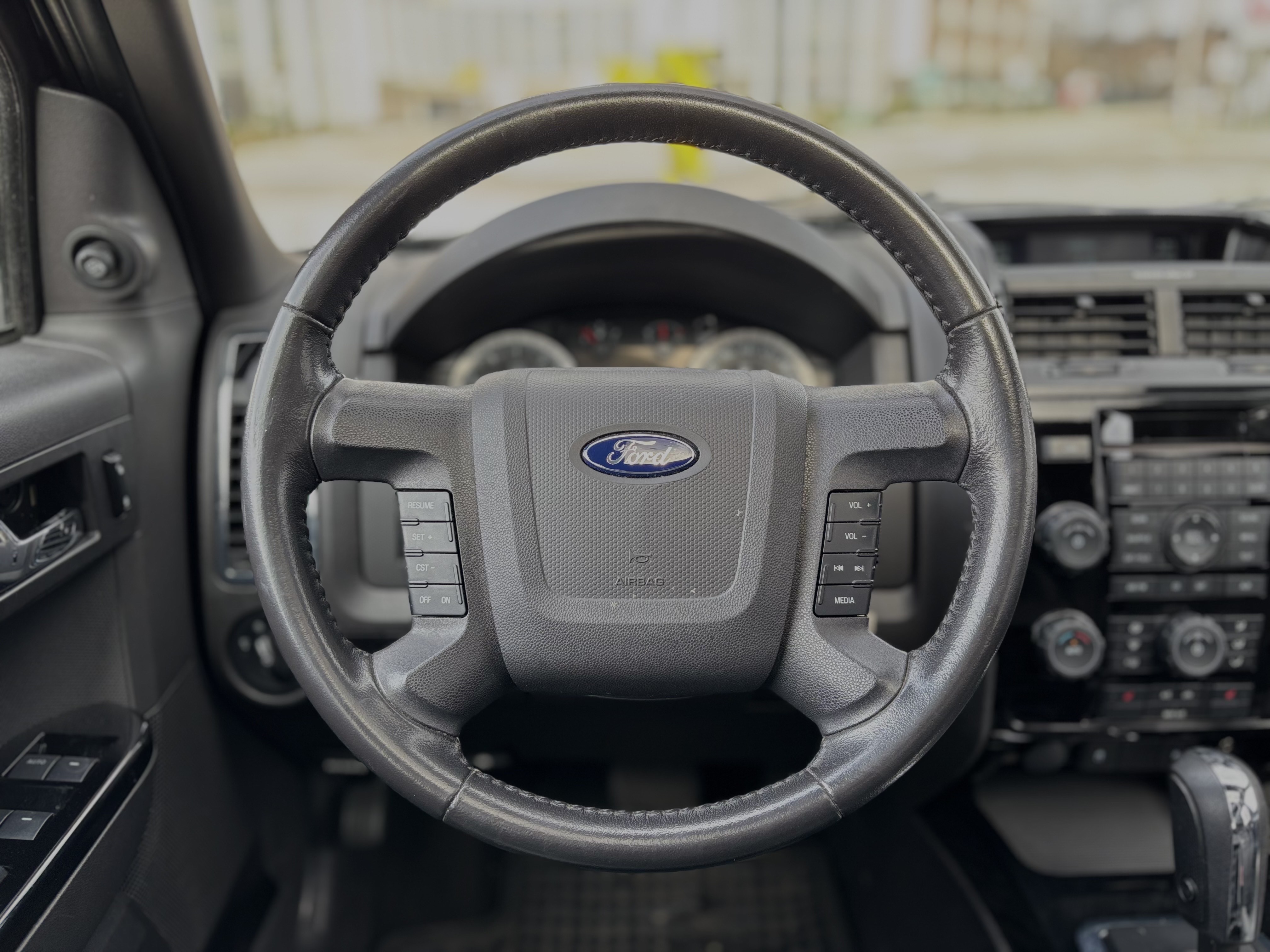 /canwestautoinc/2008-Ford-Escape-2417239809497136.jpg