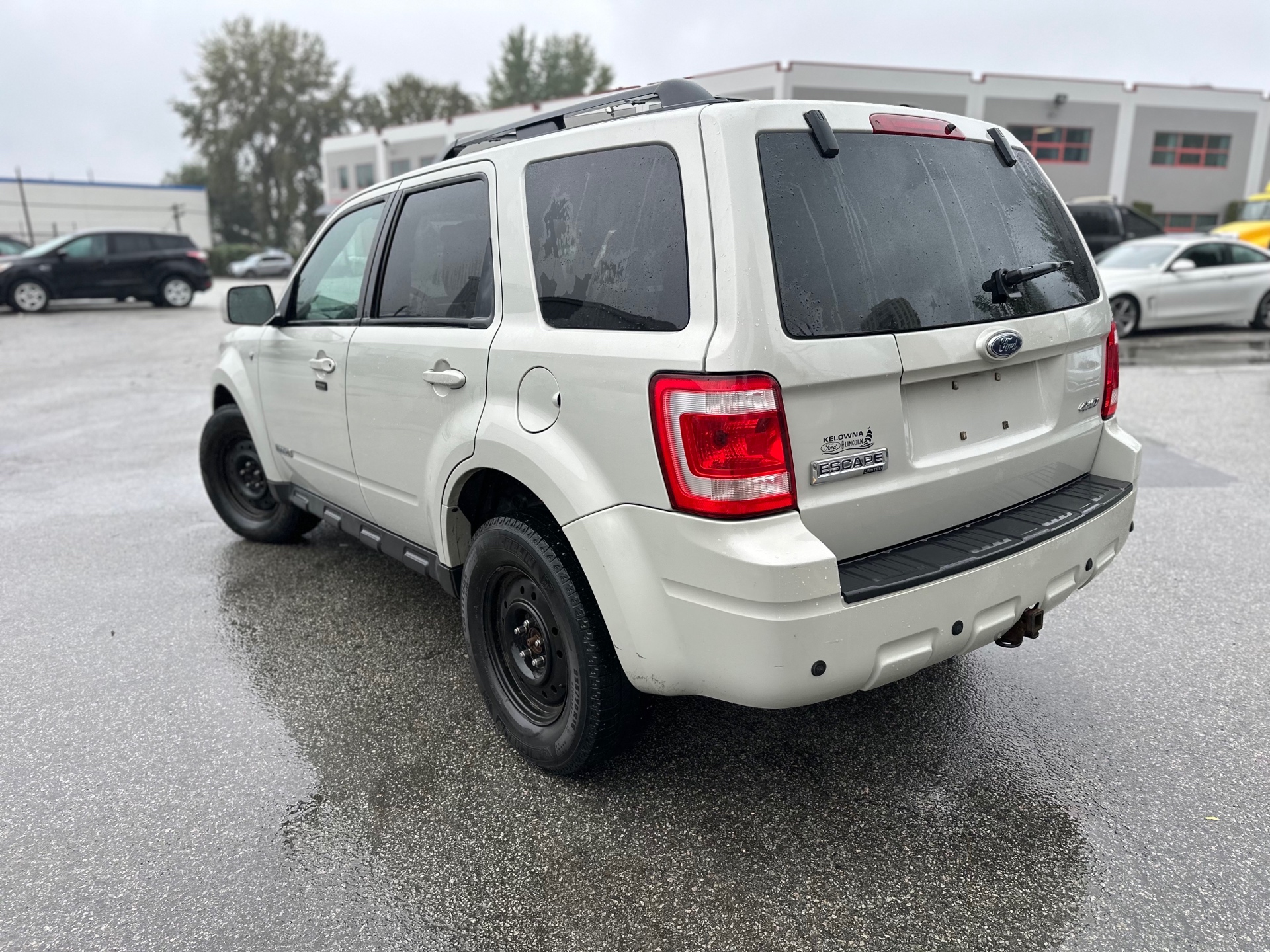 /canwestautoinc/2008-Ford-Escape-3612786845765903.jpg