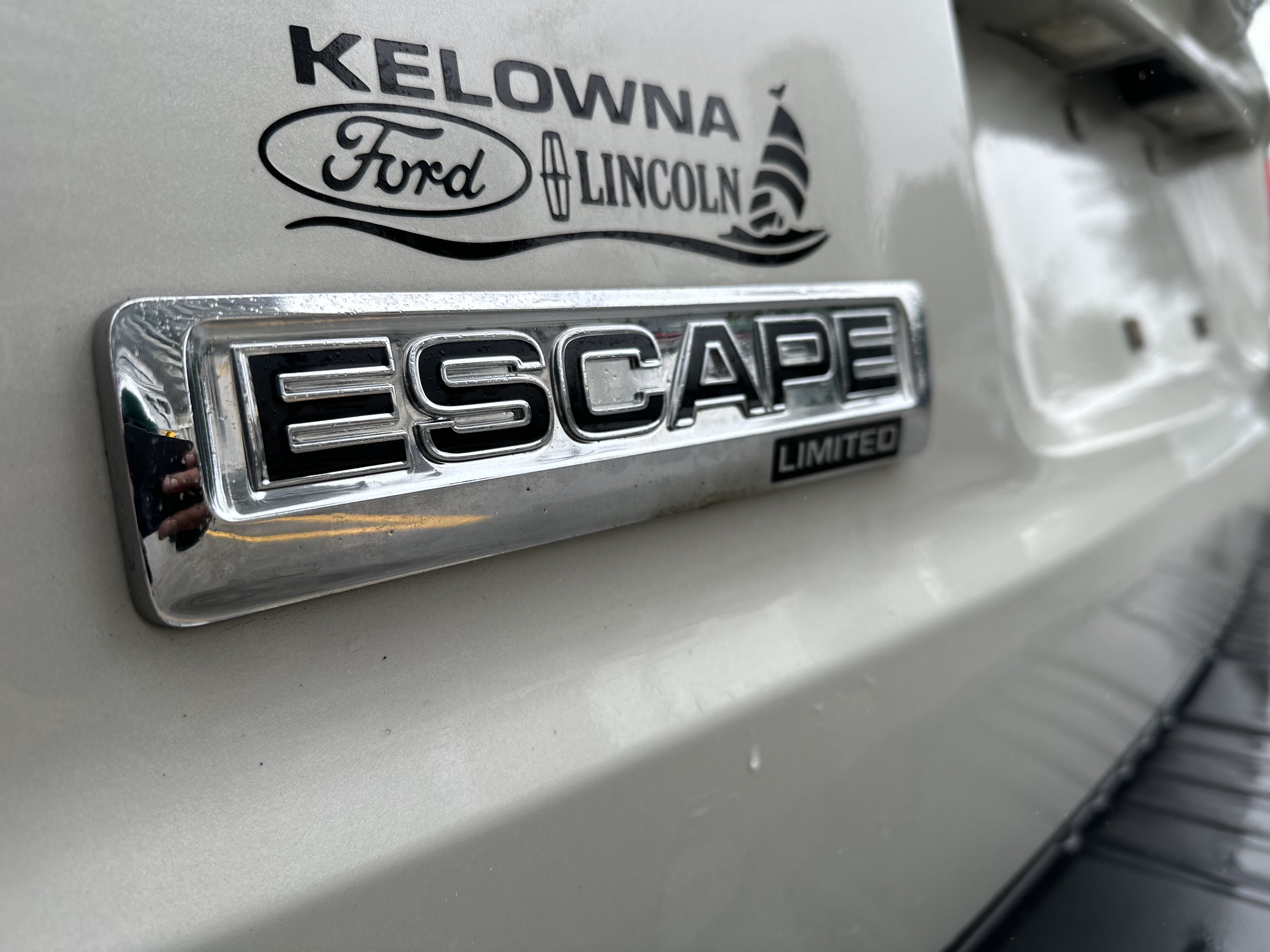 /canwestautoinc/2008-Ford-Escape-3971524057214282.jpg