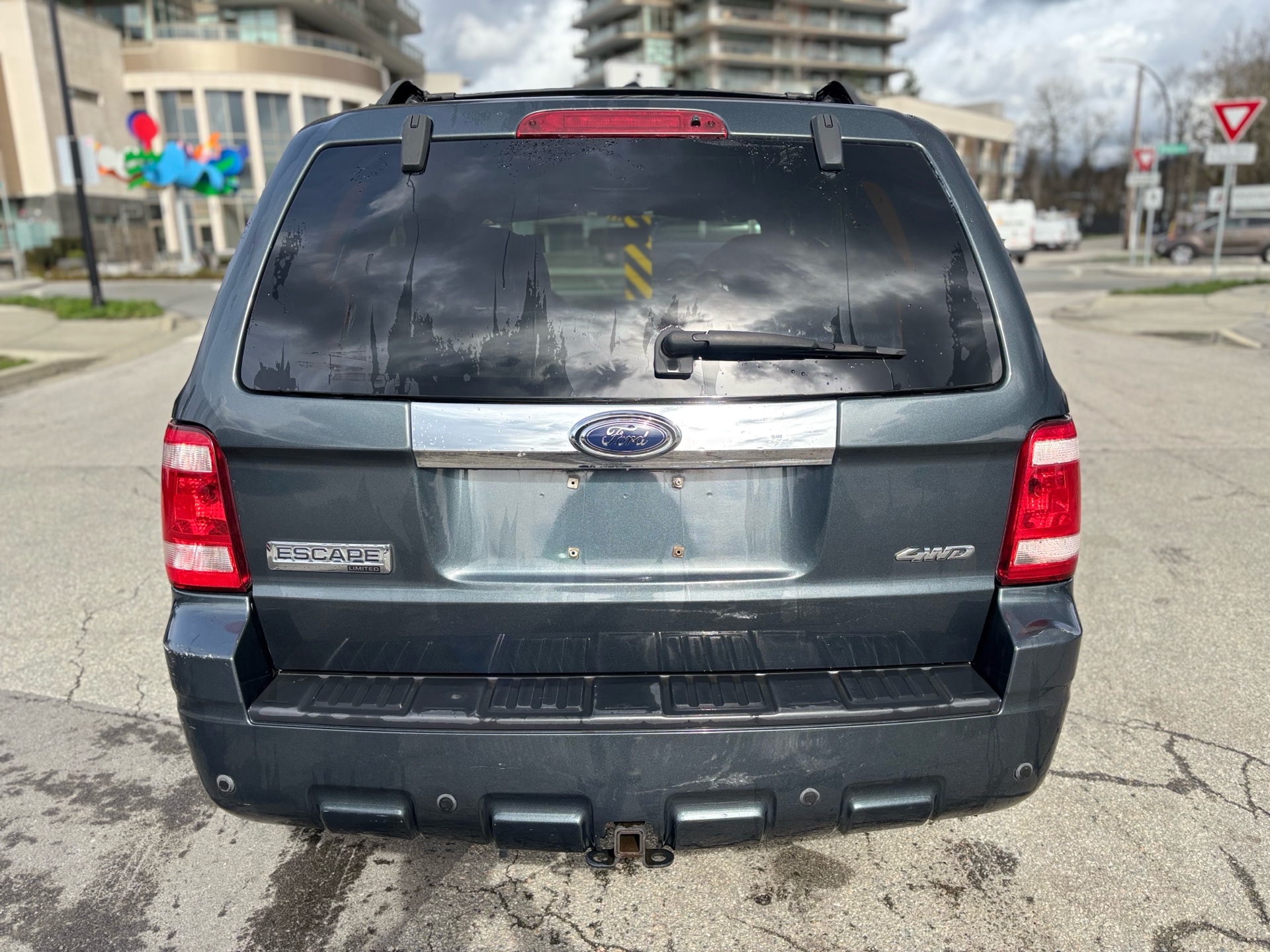 /canwestautoinc/2008-Ford-Escape-6027381815529438.jpg