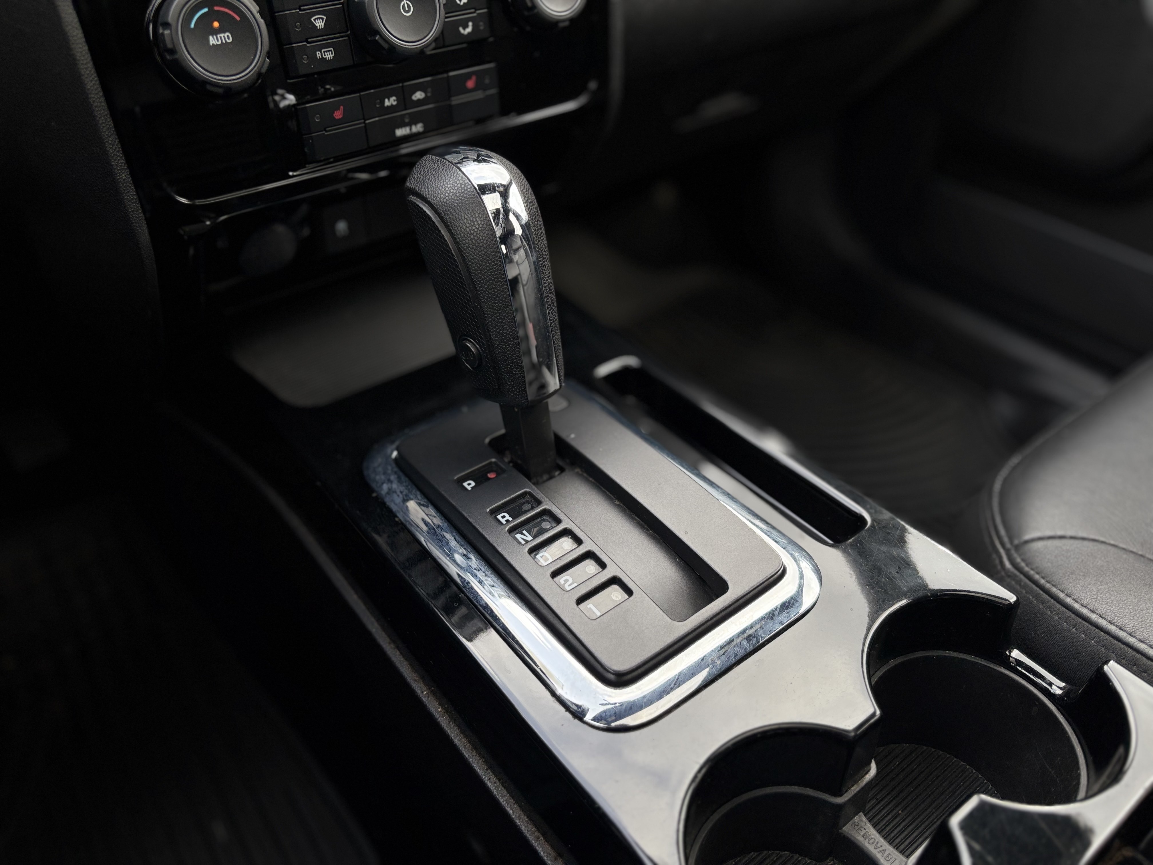 /canwestautoinc/2008-Ford-Escape-6962674672148235.jpg