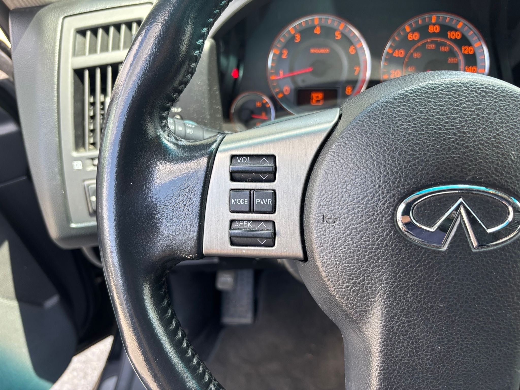 /canwestautoinc/2008-INFINITI-FX35-050716038680410414.jpg
