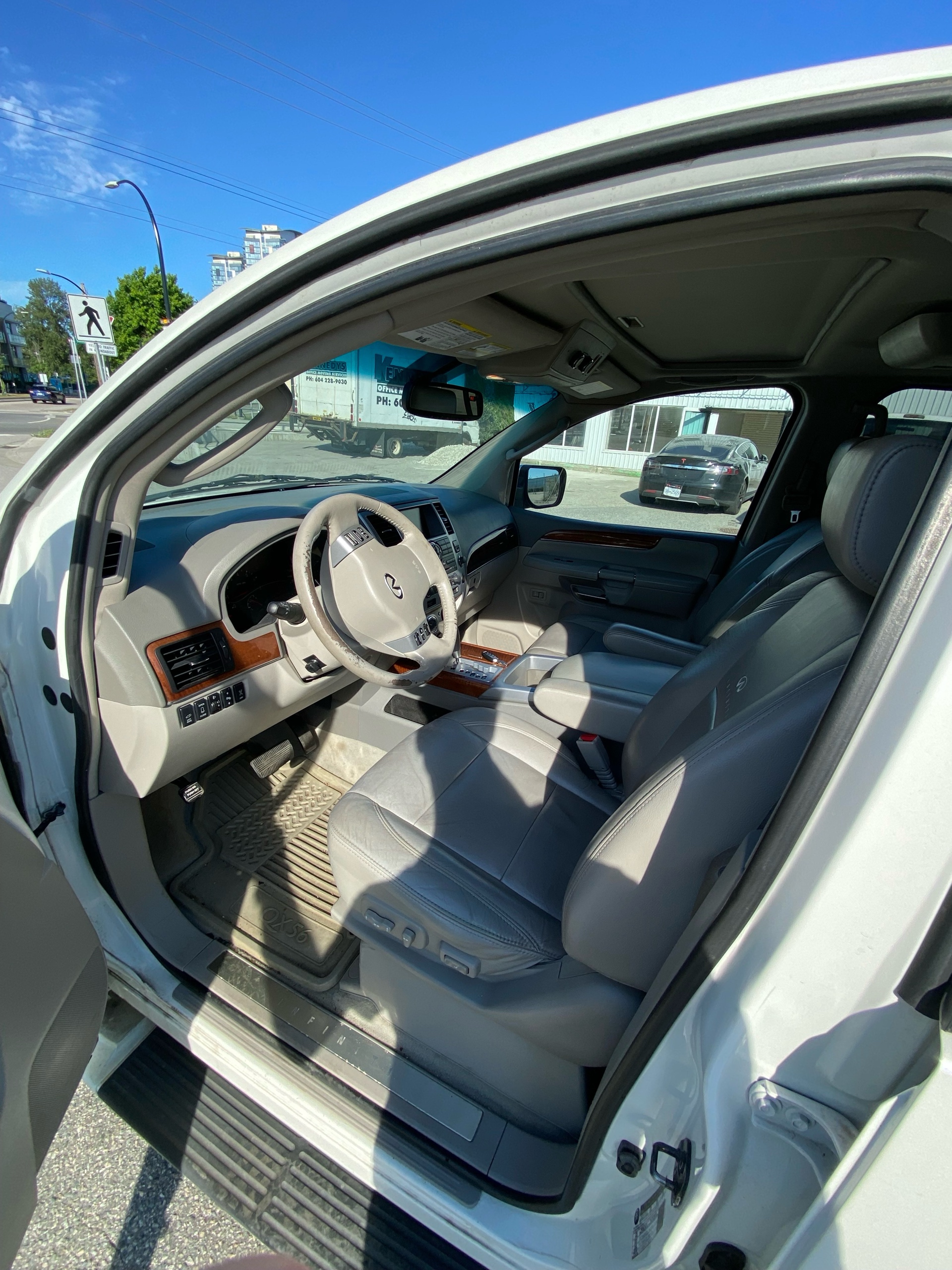 /canwestautoinc/2008-INFINITI-QX56-6459269896944586.jpg