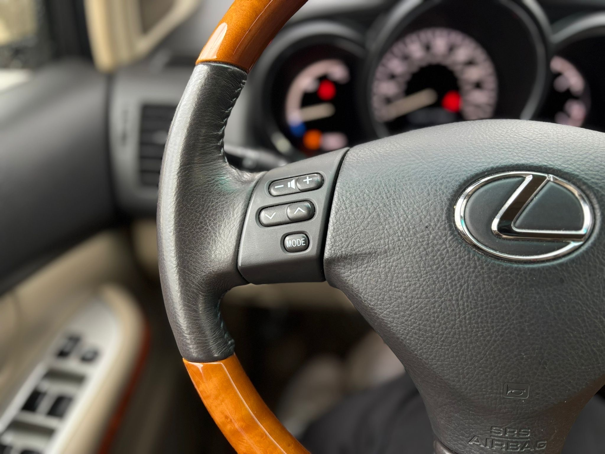 /canwestautoinc/2008-Lexus-RX400h-24203784757849633.jpg