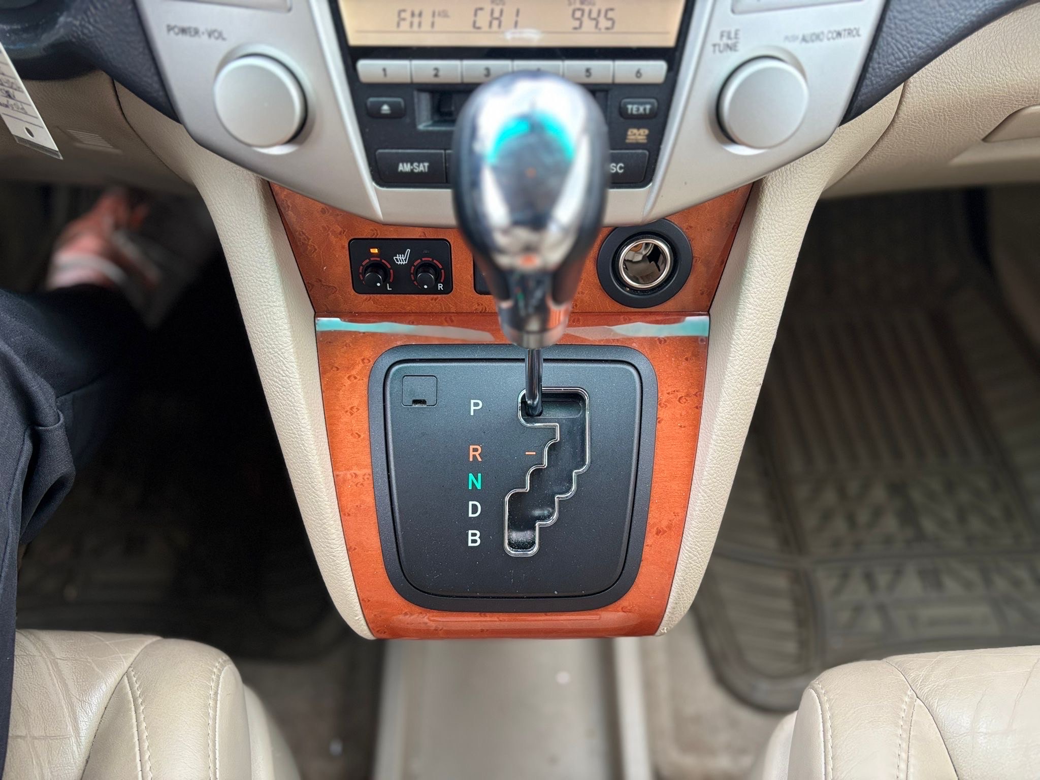/canwestautoinc/2008-Lexus-RX400h-3498995268384206.jpg