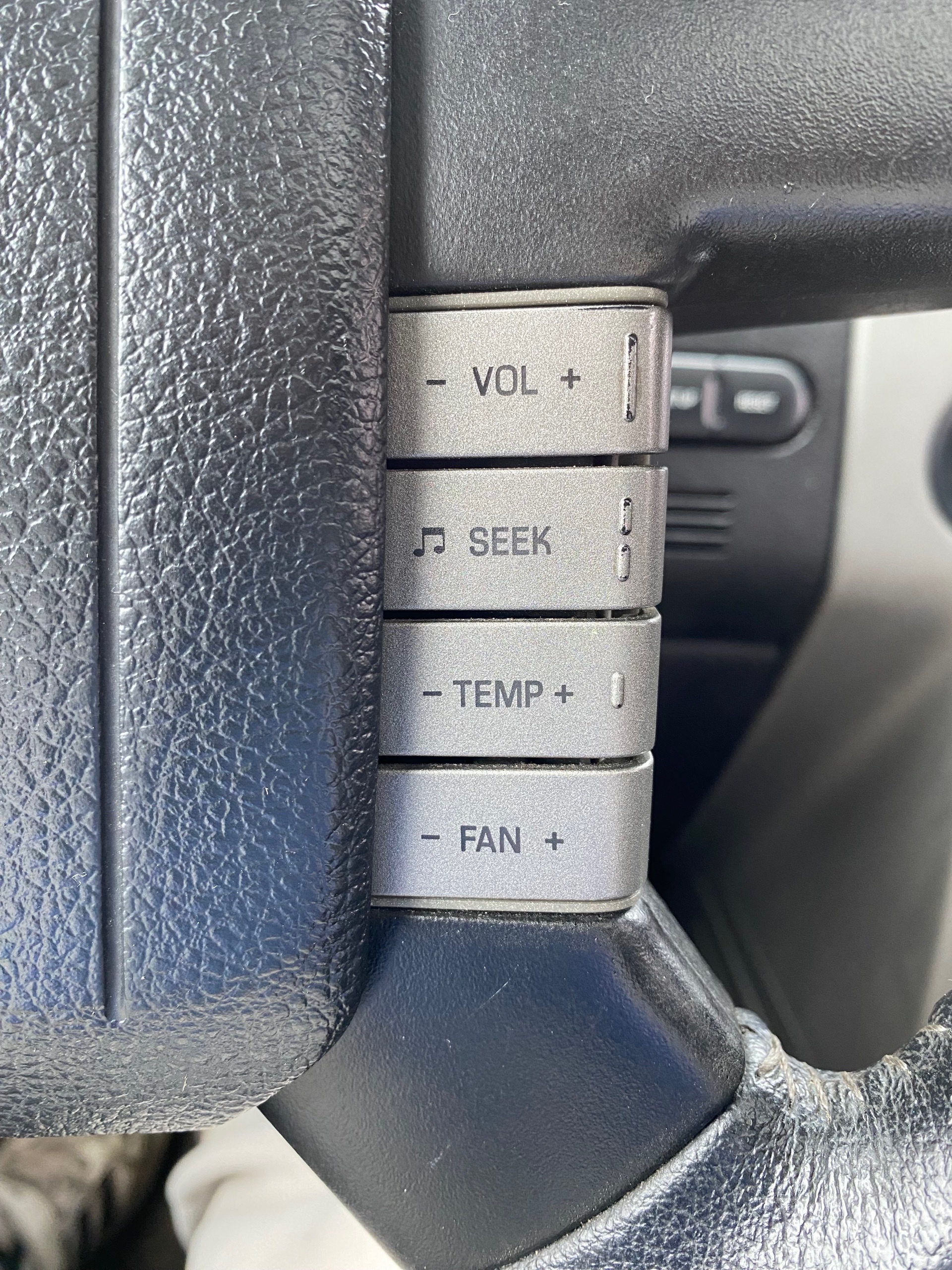 /canwestautoinc/2008-Lincoln-MarkLT-006863603243600025.jpg