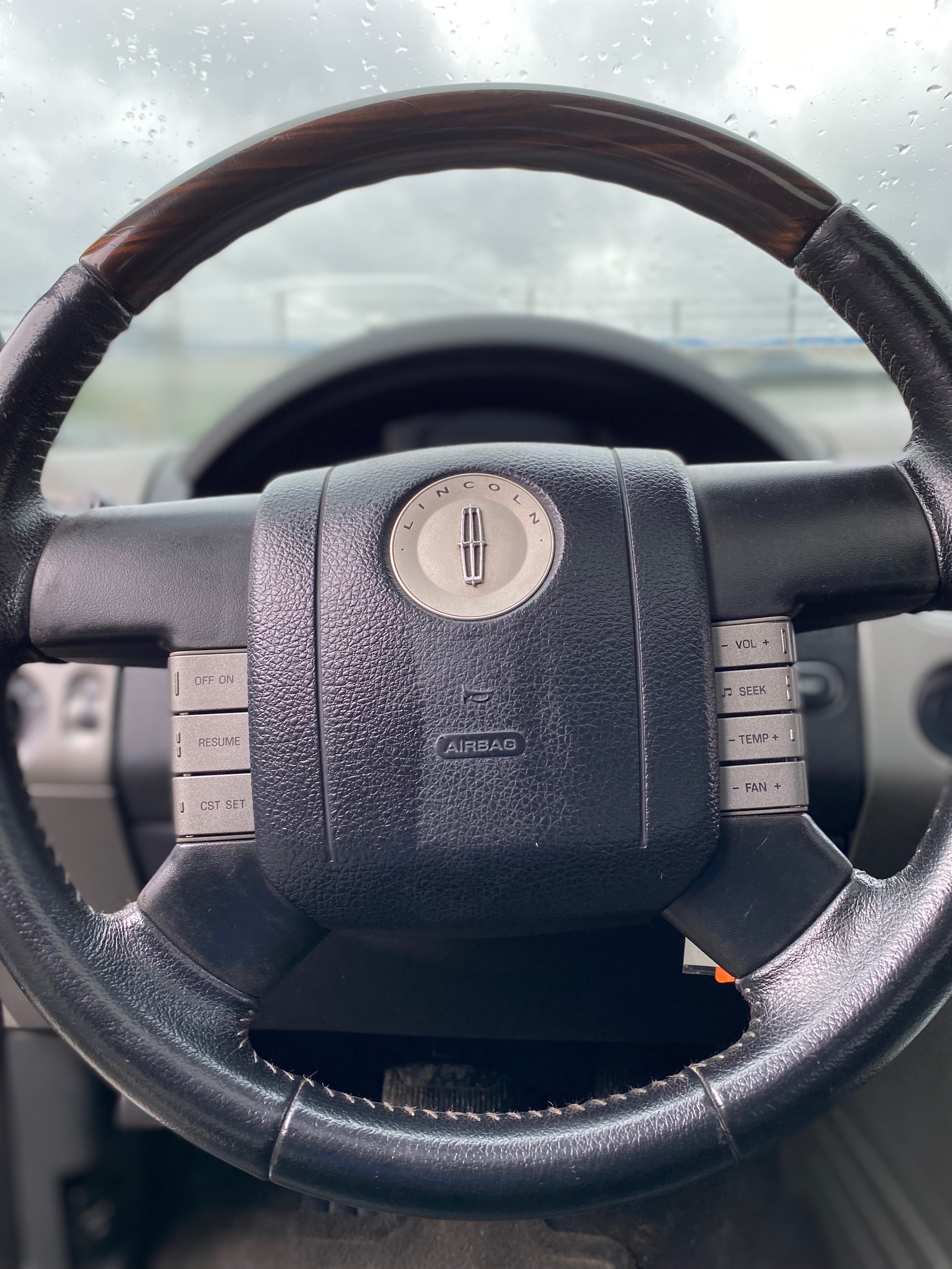 /canwestautoinc/2008-Lincoln-MarkLT-9088855578610715.jpg