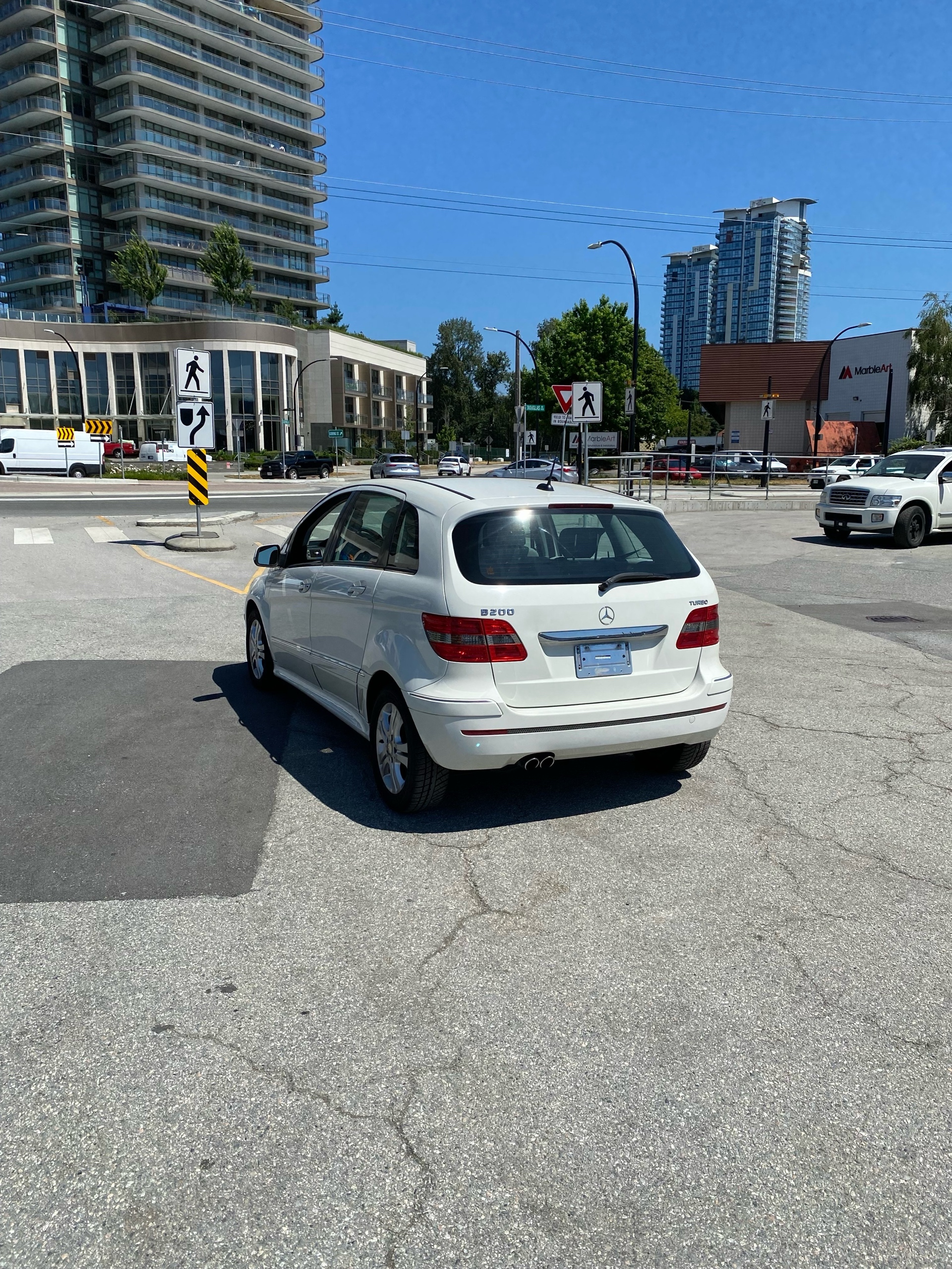 /canwestautoinc/2008-Mercedes-Benz-B-Class-8275202063591418.jpg