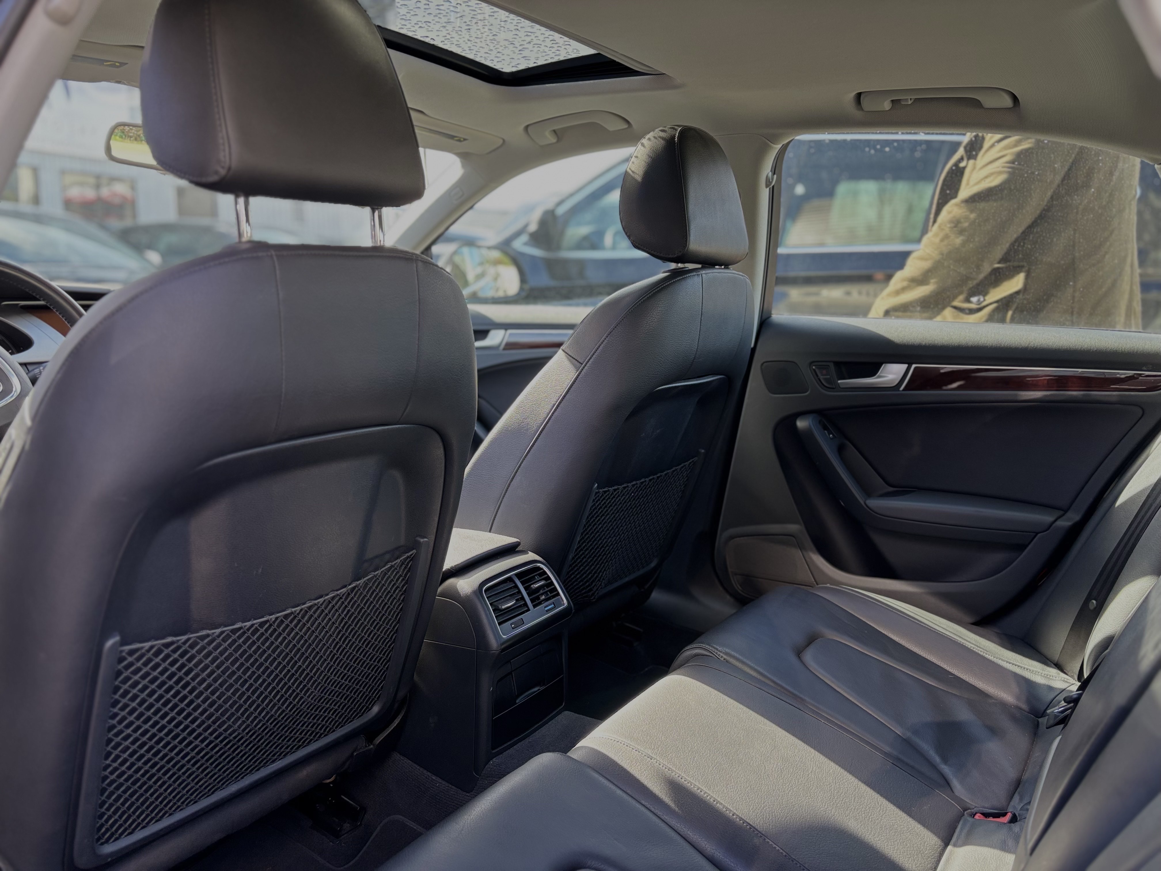 /canwestautoinc/2009-Audi-A4-037123827798618336.jpg