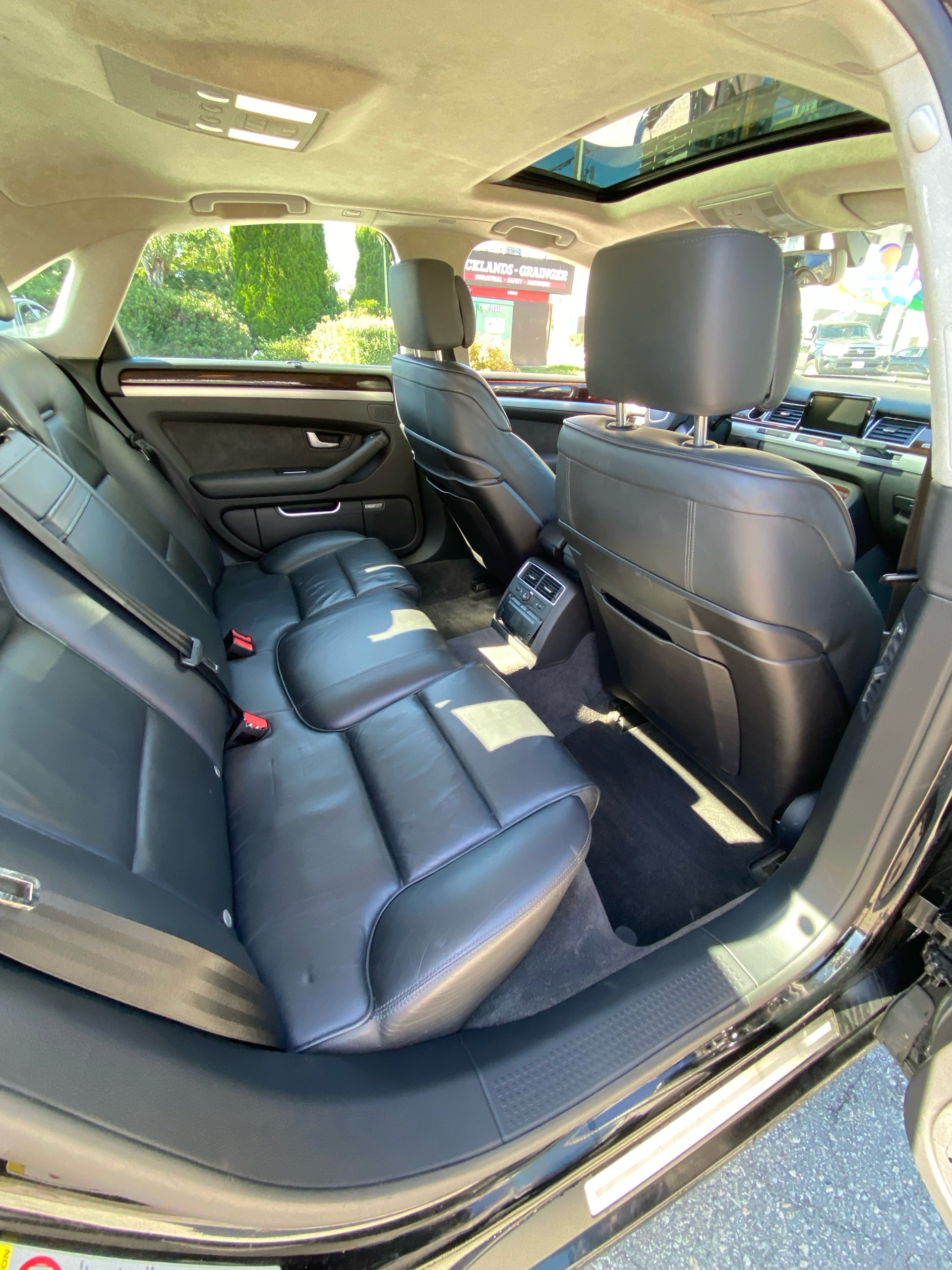 /canwestautoinc/2009-Audi-A8-16096660387781148.jpg