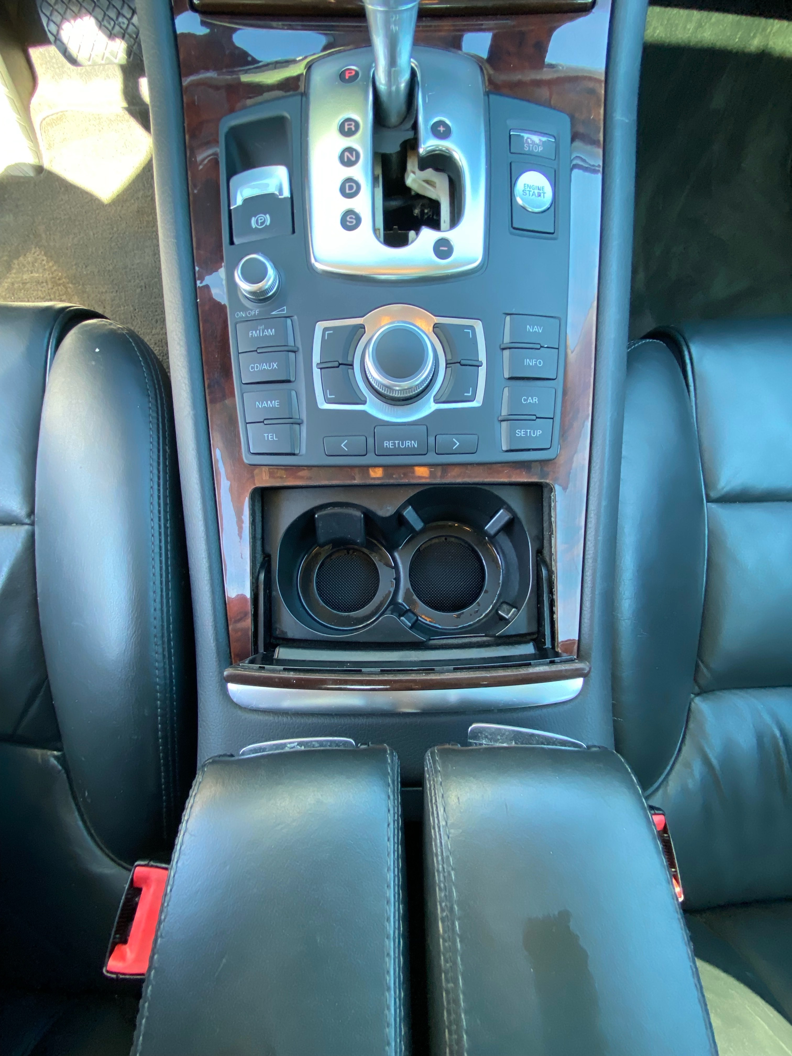 /canwestautoinc/2009-Audi-A8-4859266520106398.jpg
