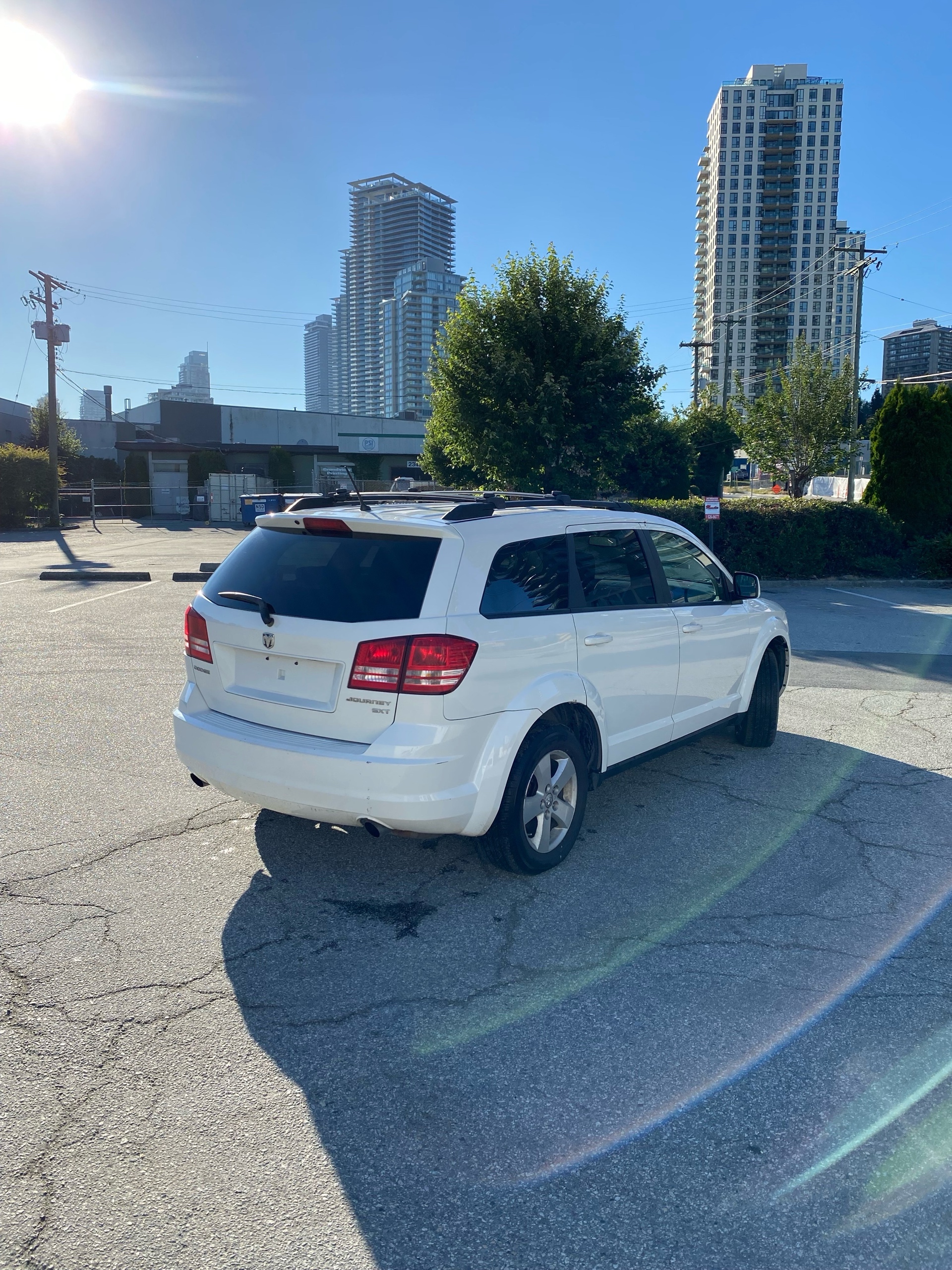 /canwestautoinc/2009-Dodge-Journey-42409173950911905.jpg