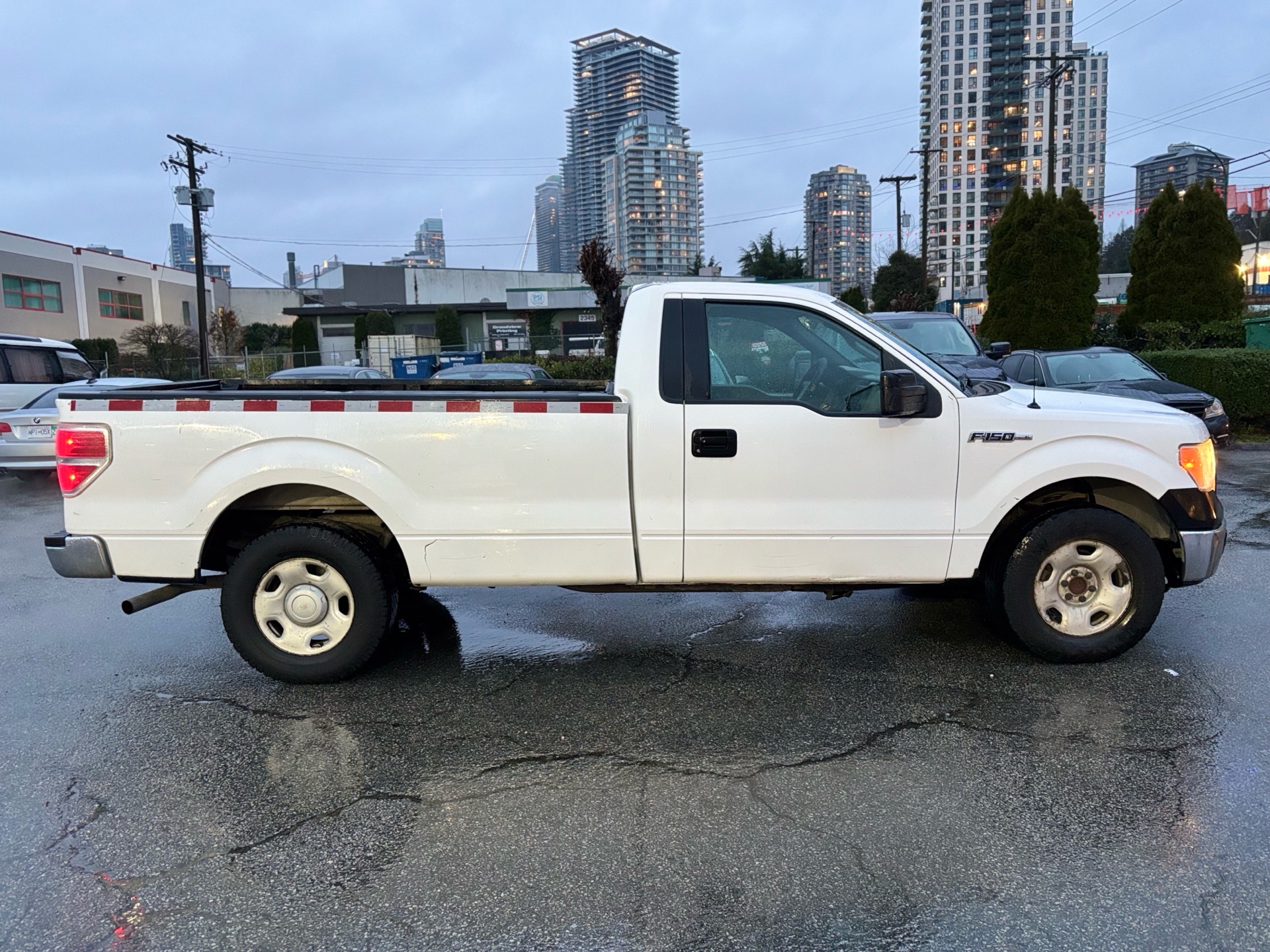 /canwestautoinc/2009-Ford-F-150-26432987993437673.jpg