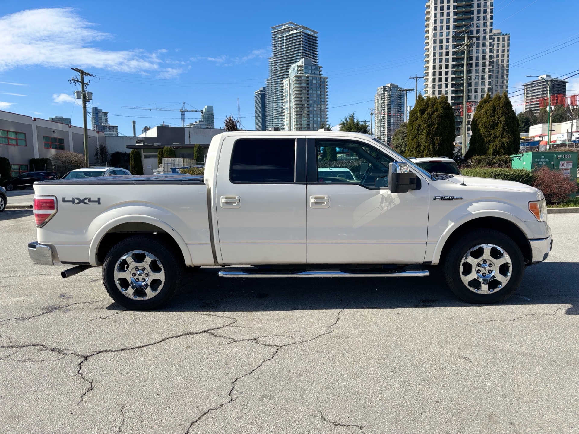 /canwestautoinc/2009-Ford-F-150-44364888167823.jpg