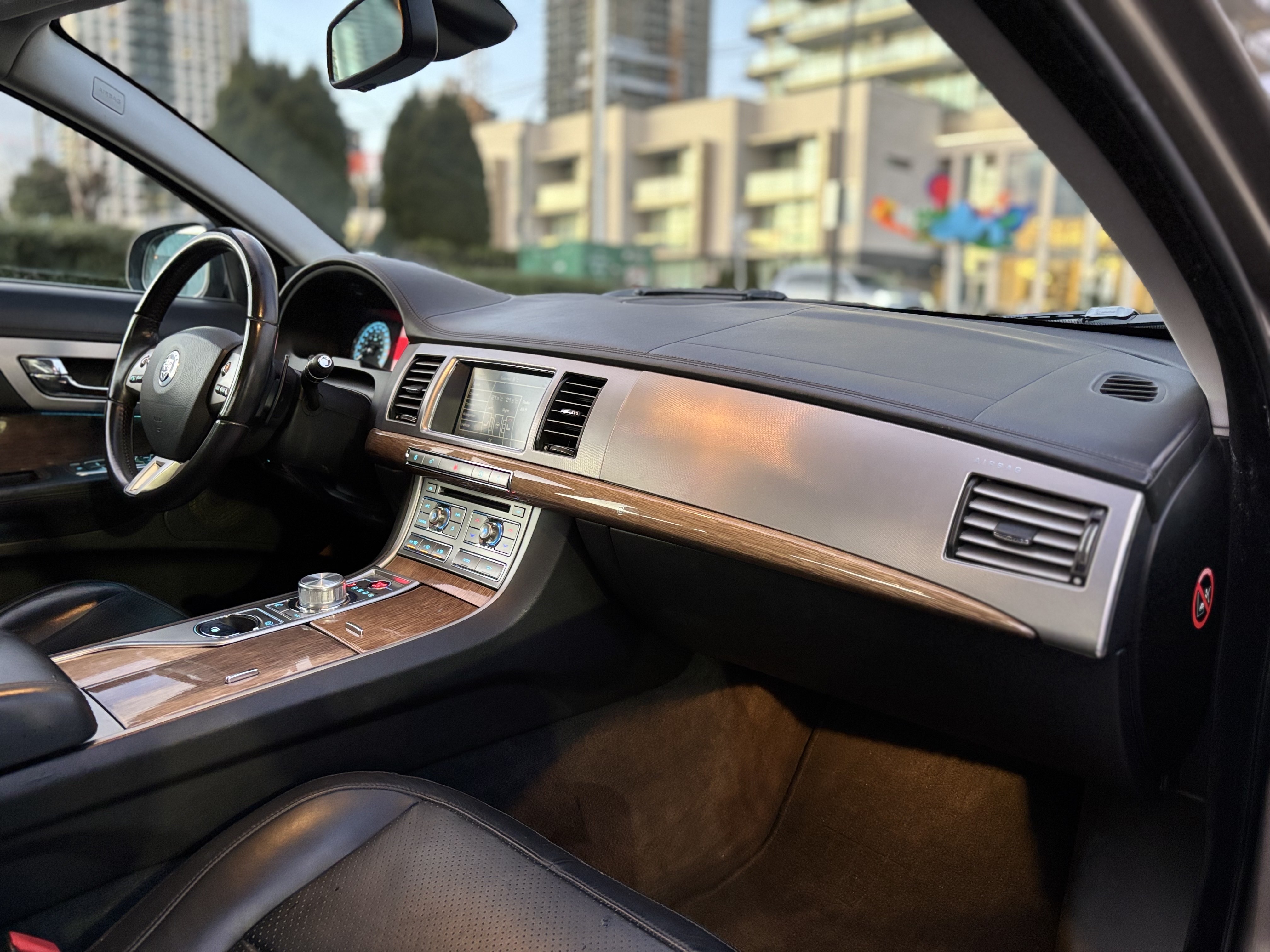 /canwestautoinc/2009-Jaguar-XF-15913374042880535.jpg