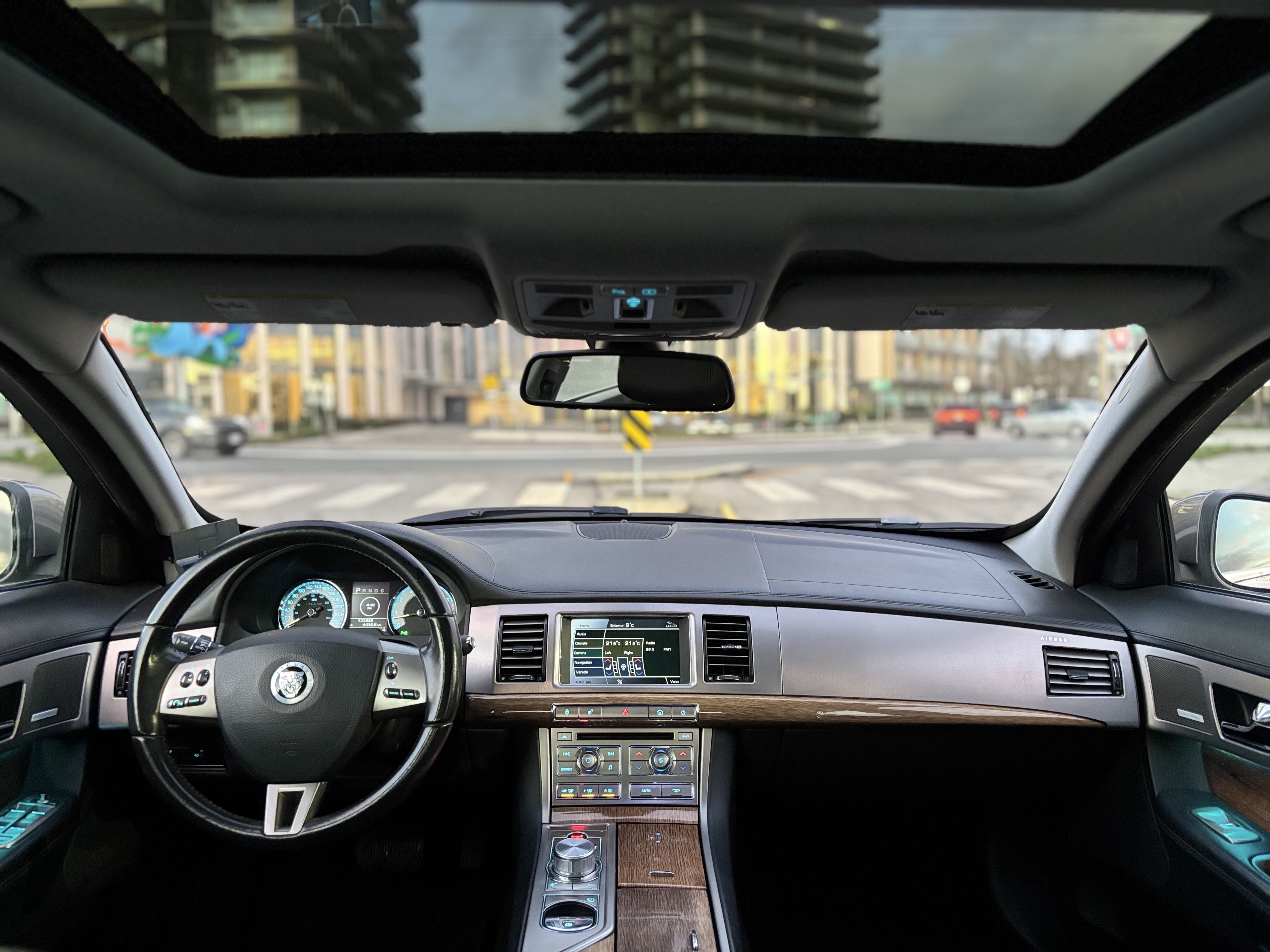 /canwestautoinc/2009-Jaguar-XF-39381161258750996.jpg
