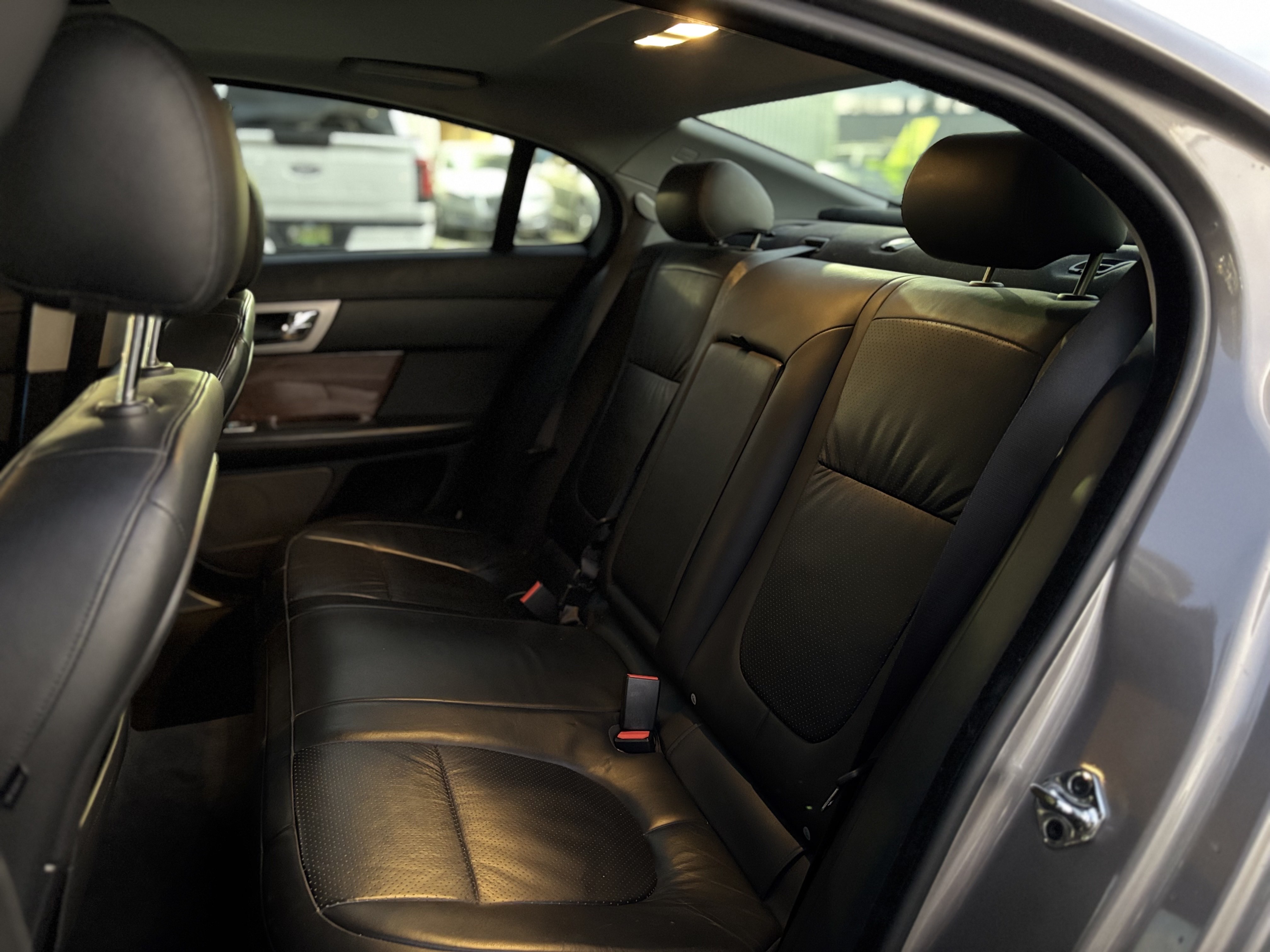 /canwestautoinc/2009-Jaguar-XF-5049157000369775.jpg