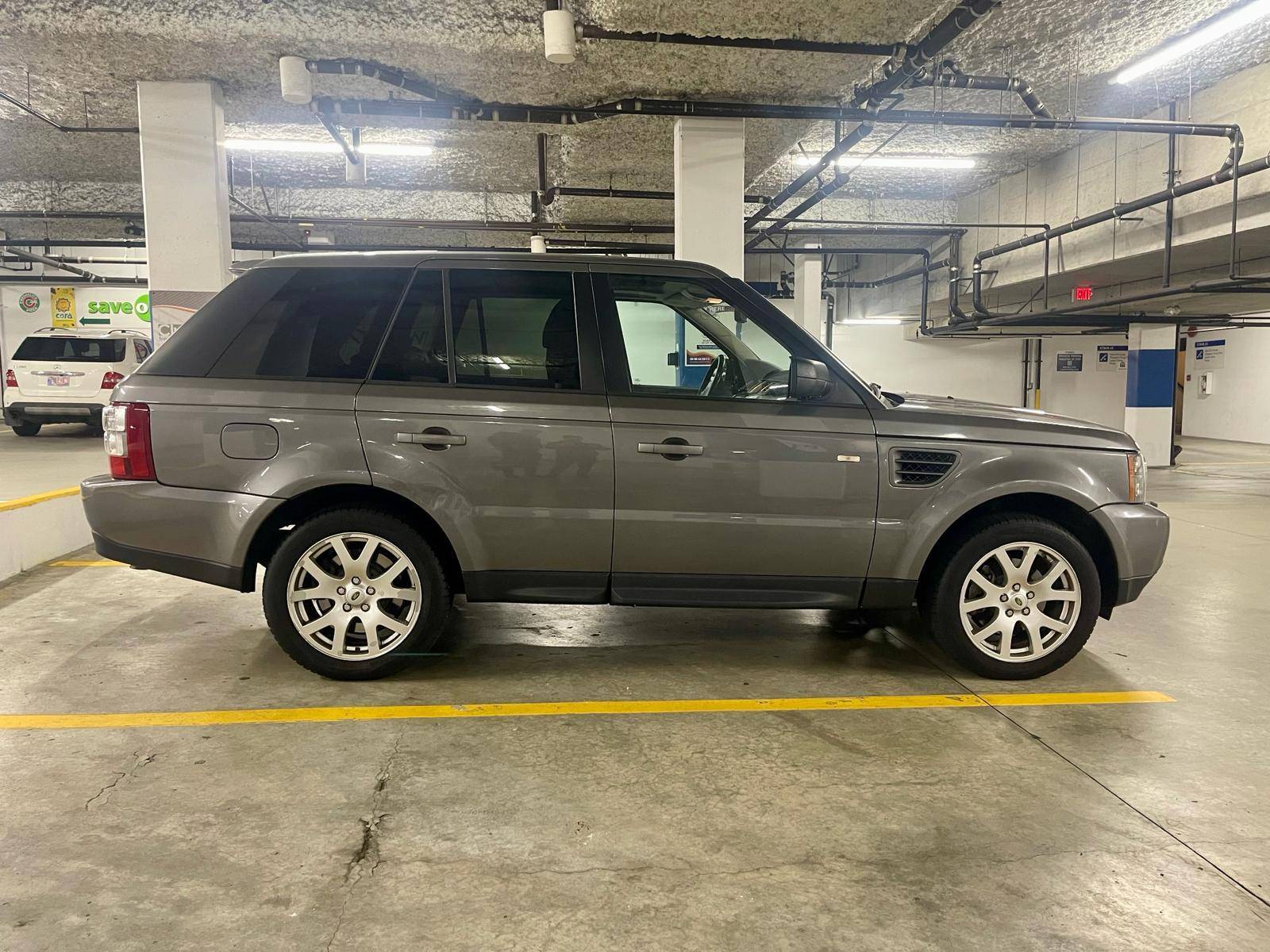 /canwestautoinc/2009-LandRover-RangeRover-9541297708702099.jpg